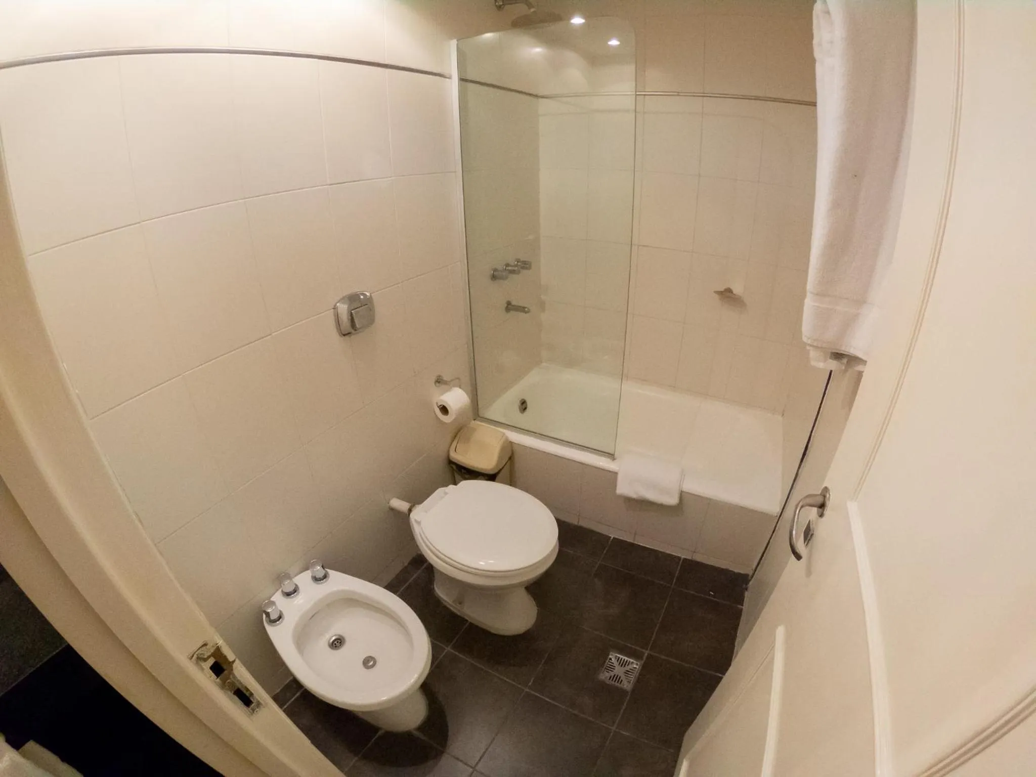 Bathroom in Hotel Metropol