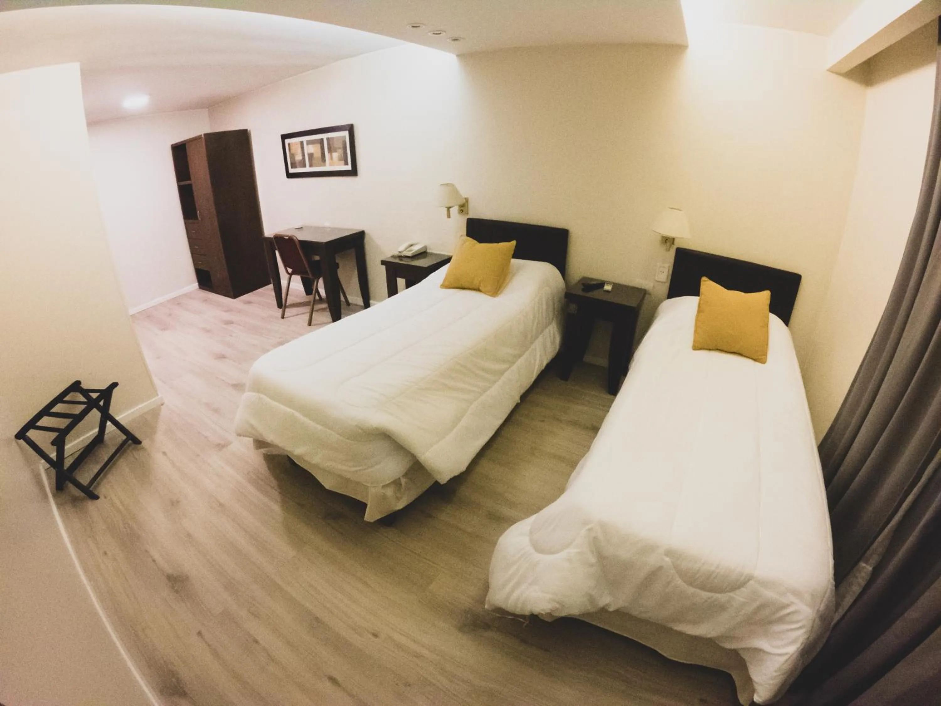 Bedroom, Bed in Hotel Metropol