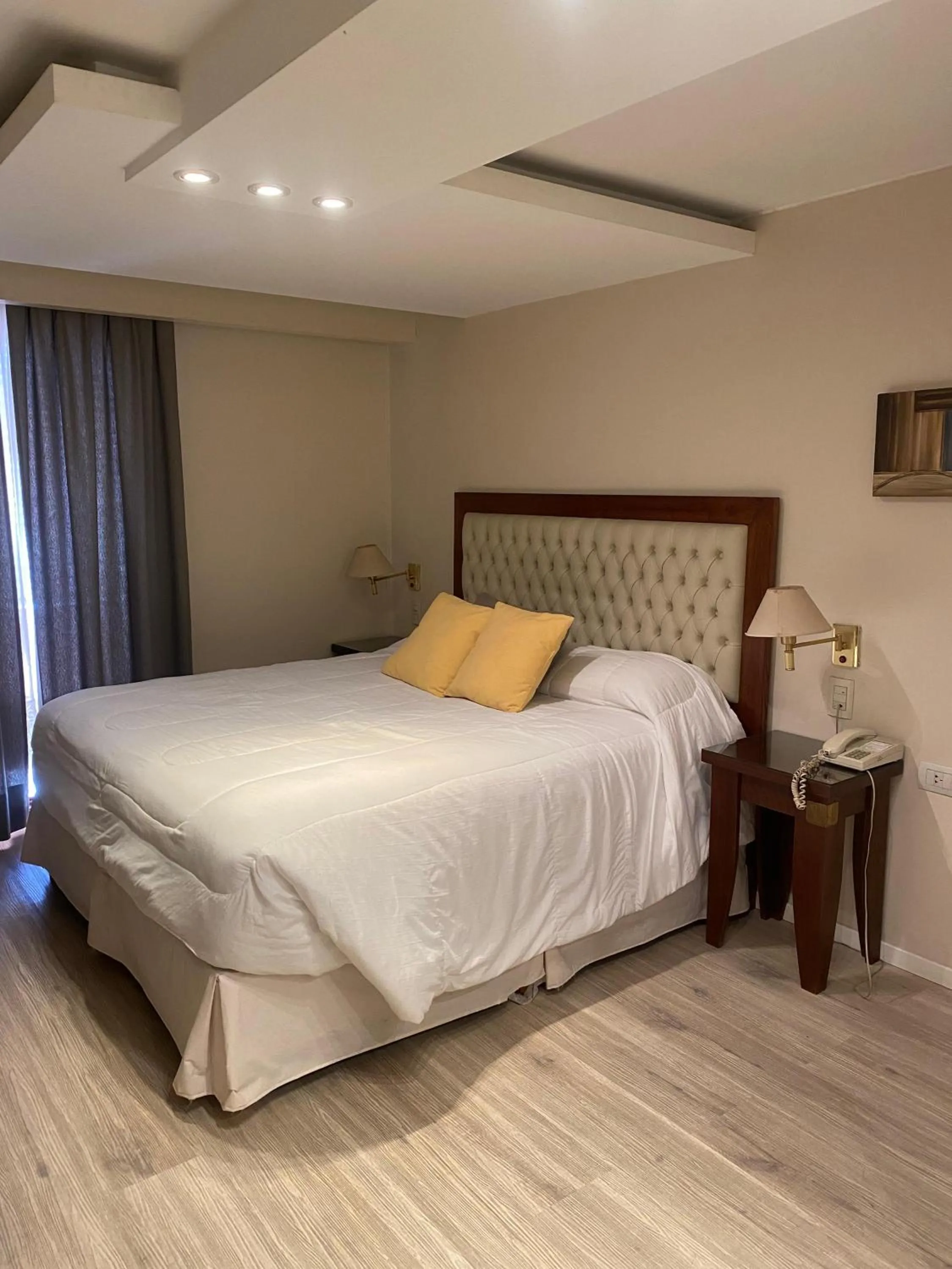 Bedroom, Bed in Hotel Metropol