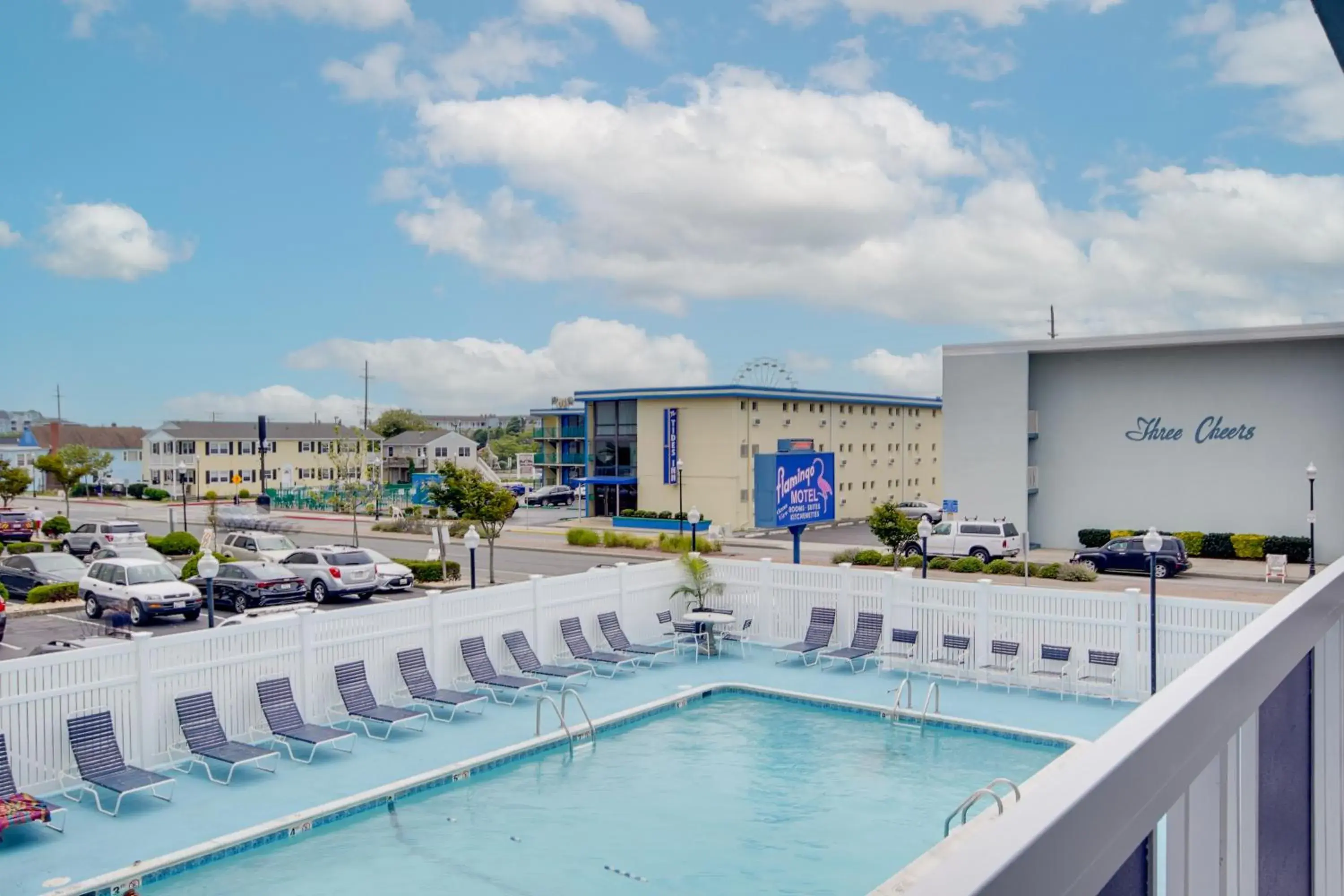 Tower 1 Poolside Room in Flamingo Motel Tower 1 Poolside Room in Flamingo Motel