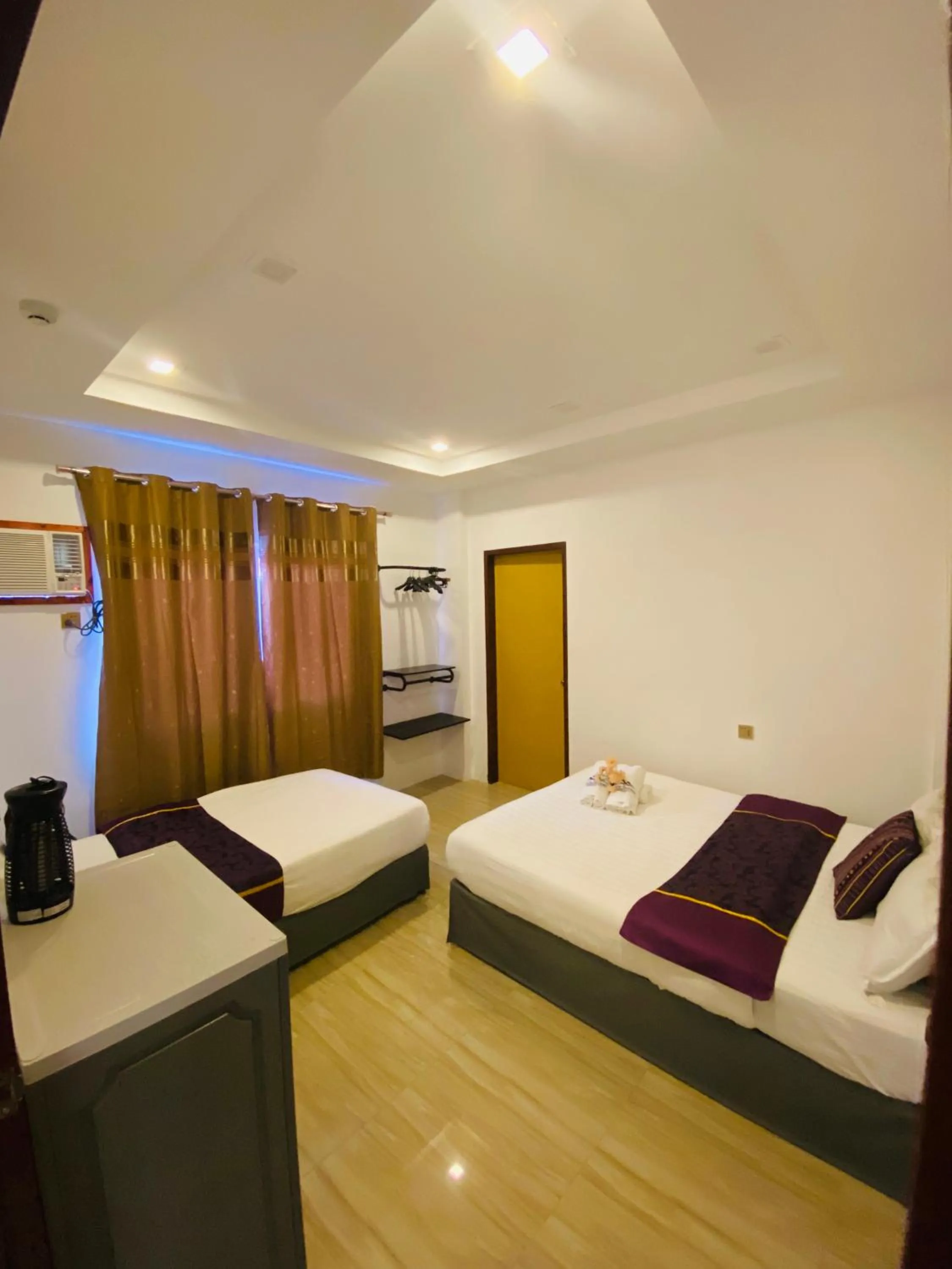 Bedroom, Bed in Mirage Suites de Boracay