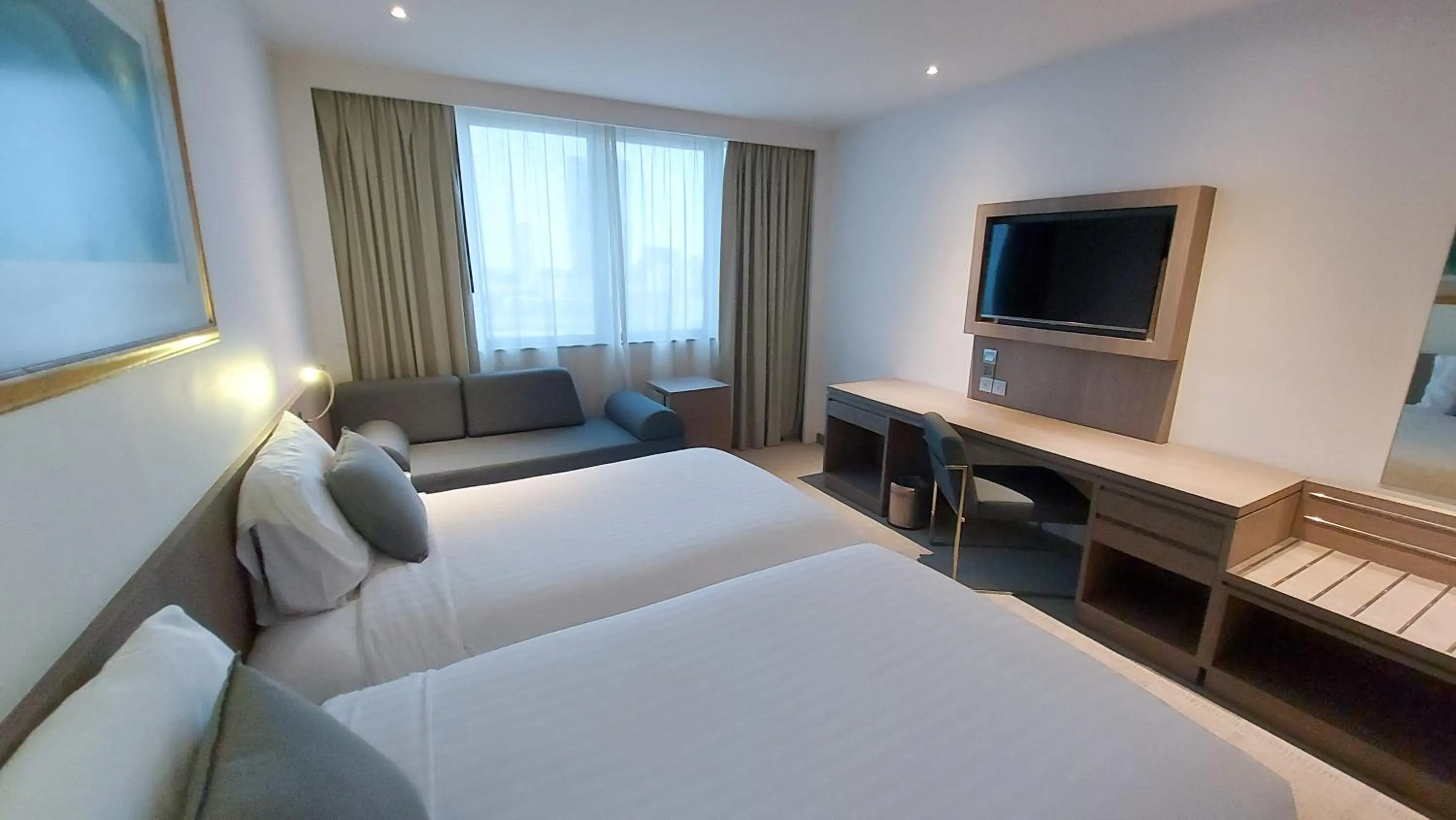 Bed in Novotel Bangkok Bangna