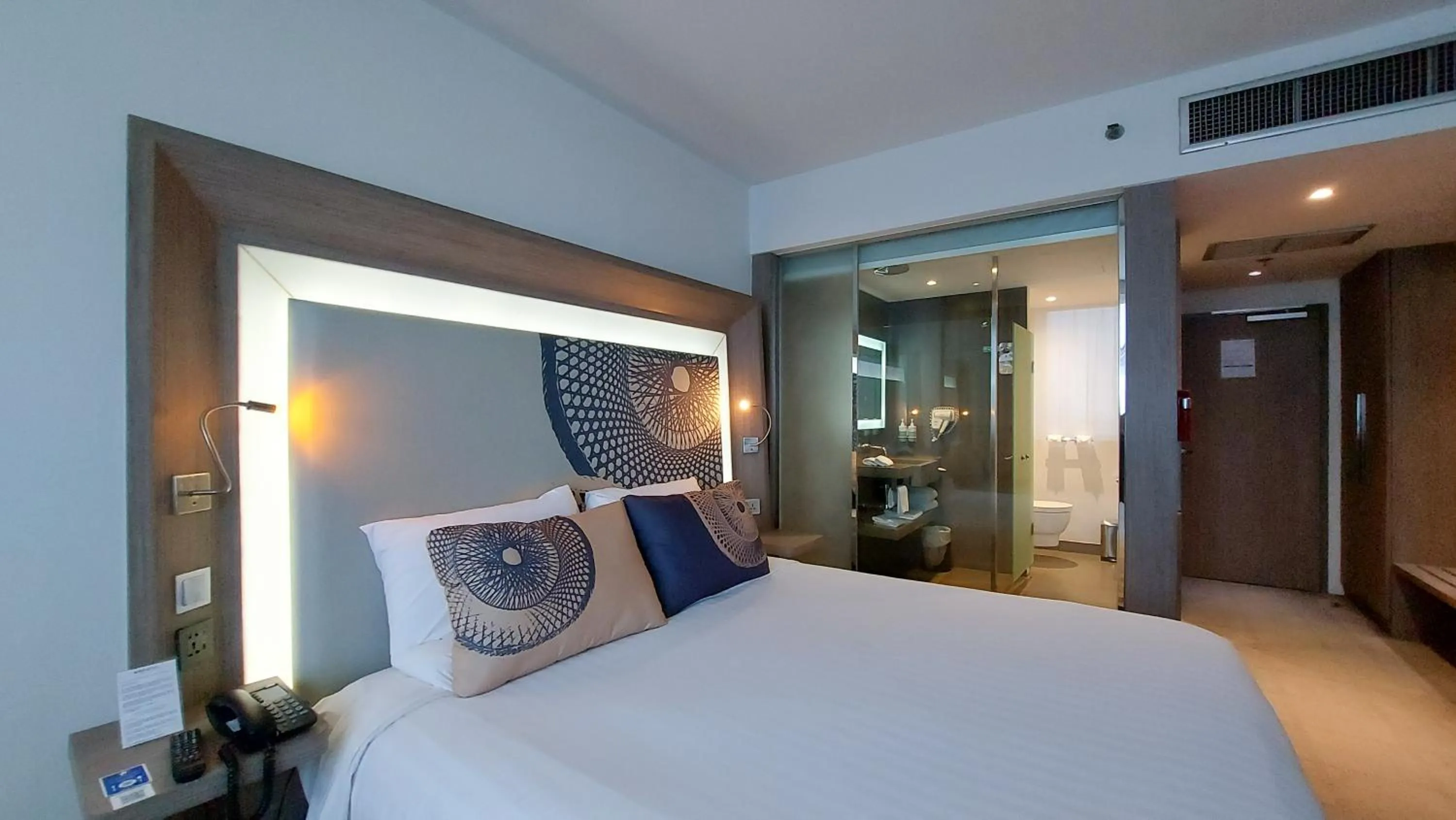 Bedroom, Bed in Novotel Bangkok Bangna