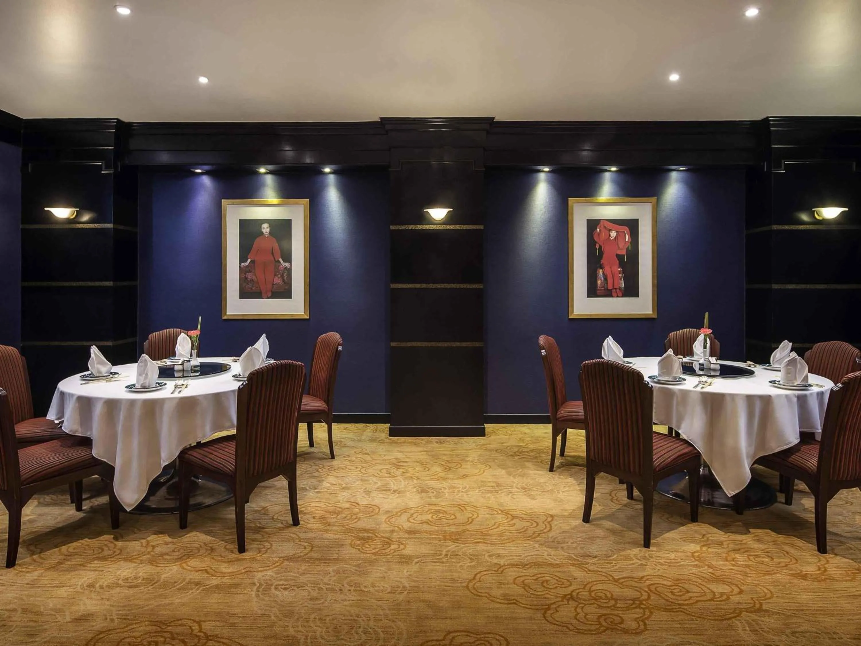 Restaurant/places to eat in Novotel Bangkok Bangna