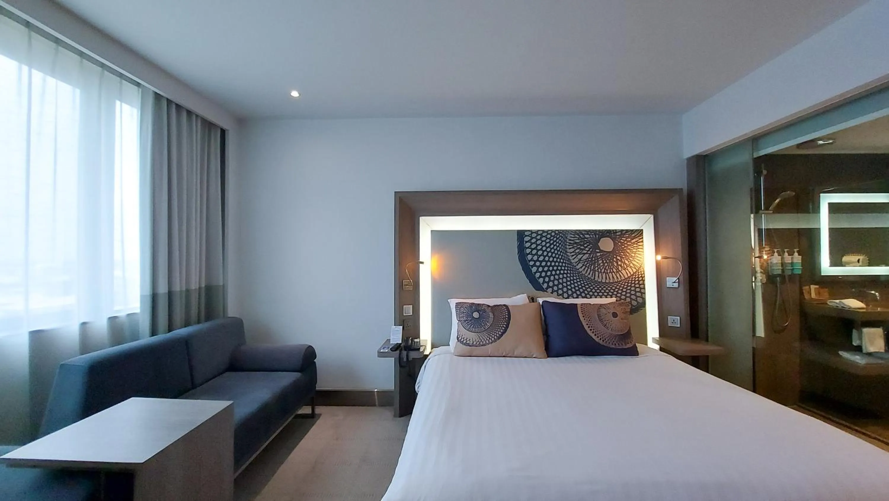 Bed in Novotel Bangkok Bangna