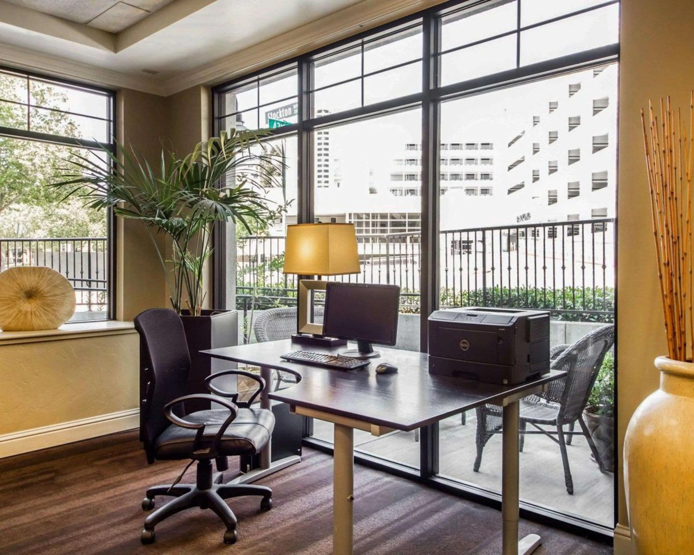 Business facilities in Hotel Med Park, an Ascend Collection Hotel