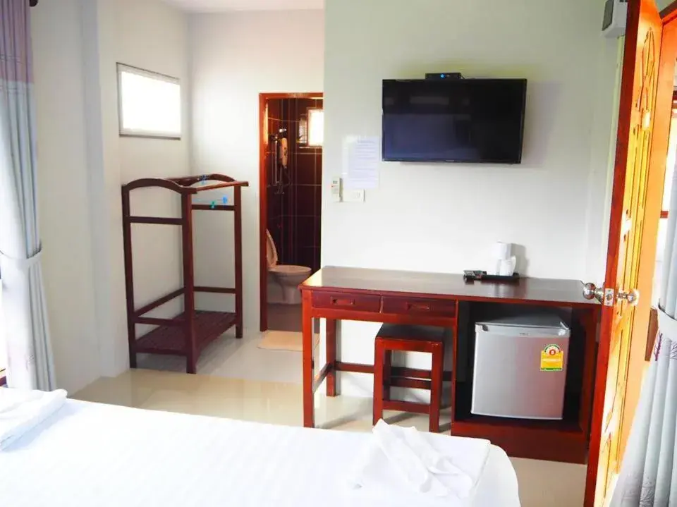 Double Room with Private Bathroom in Bansuansiriwat Double Room with Private Bathroom in Bansuansiriwat