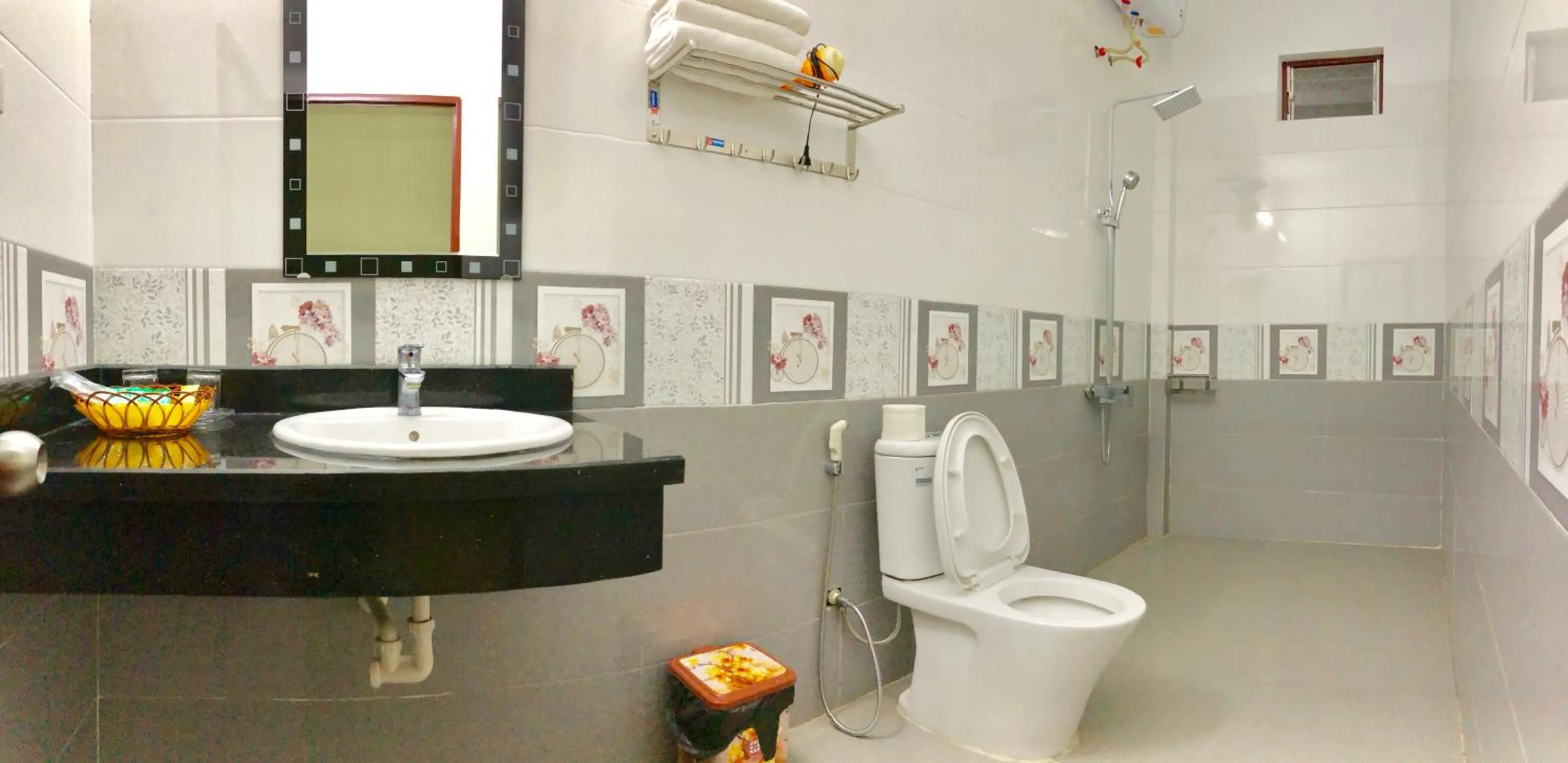 Shower in Tam Coc Thanh Dat Homestay