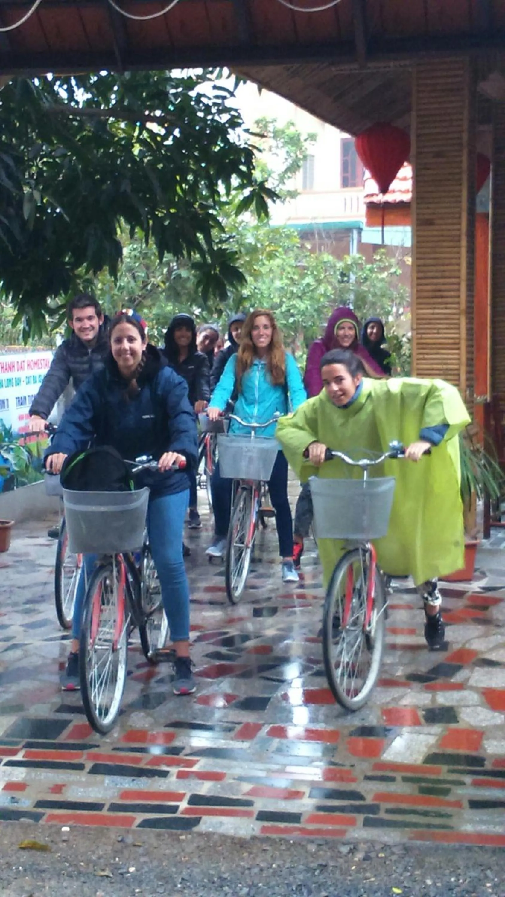 children in Tam Coc Thanh Dat Homestay