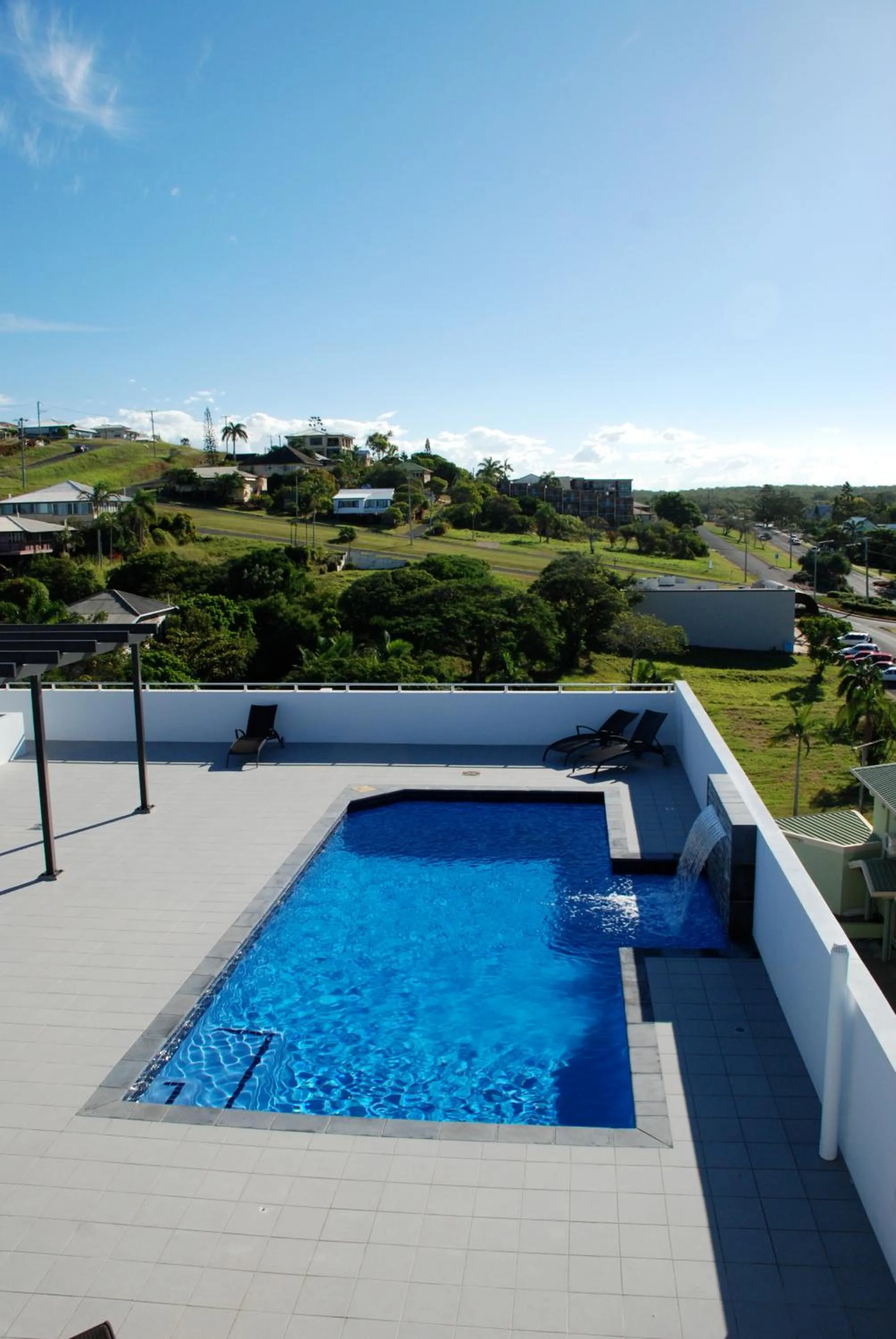 Swimming pool in Echelon Apartments Yeppoon