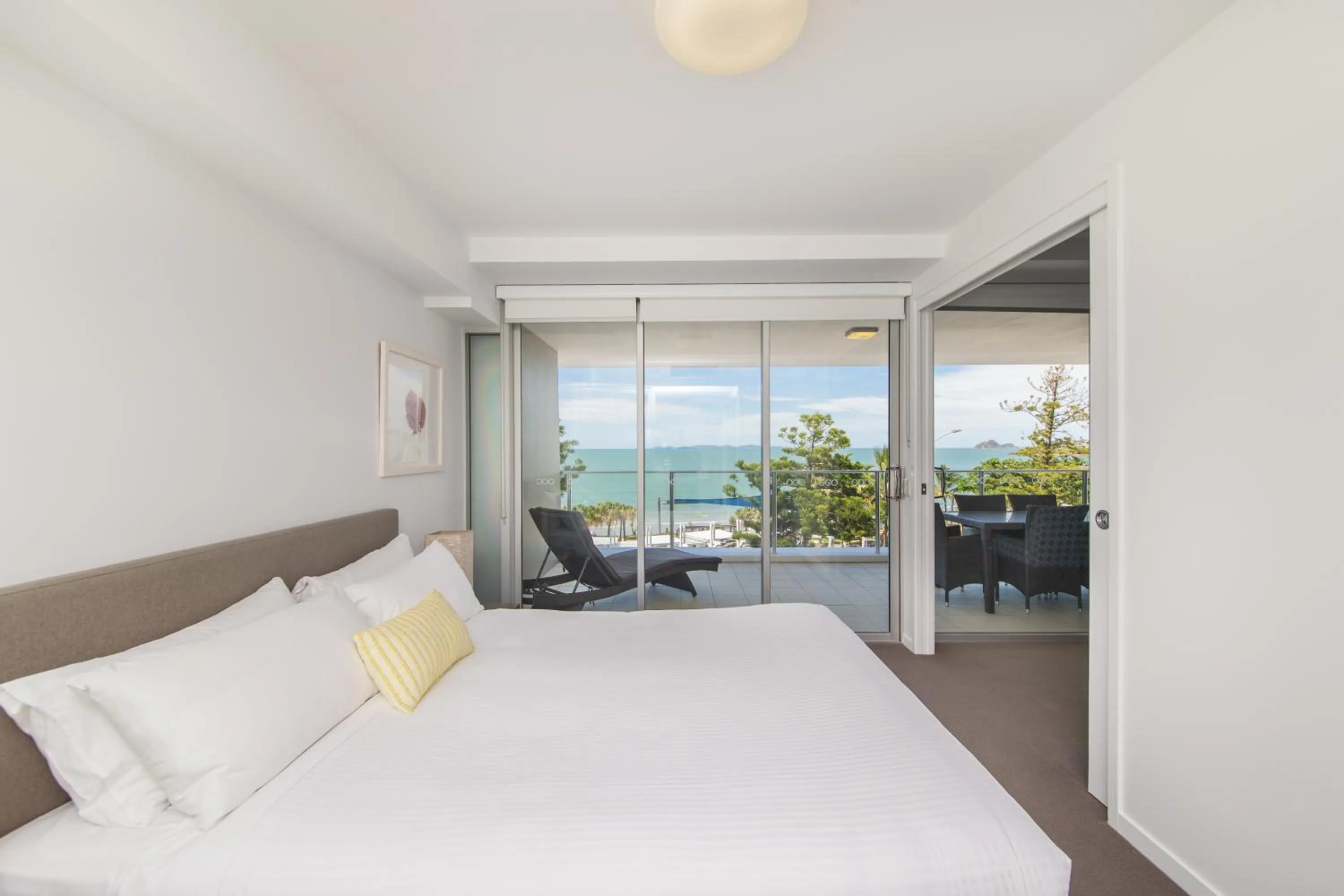 Bed in Echelon Apartments Yeppoon