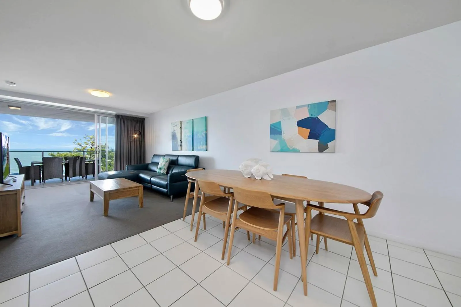 Dining area in Echelon Apartments Yeppoon