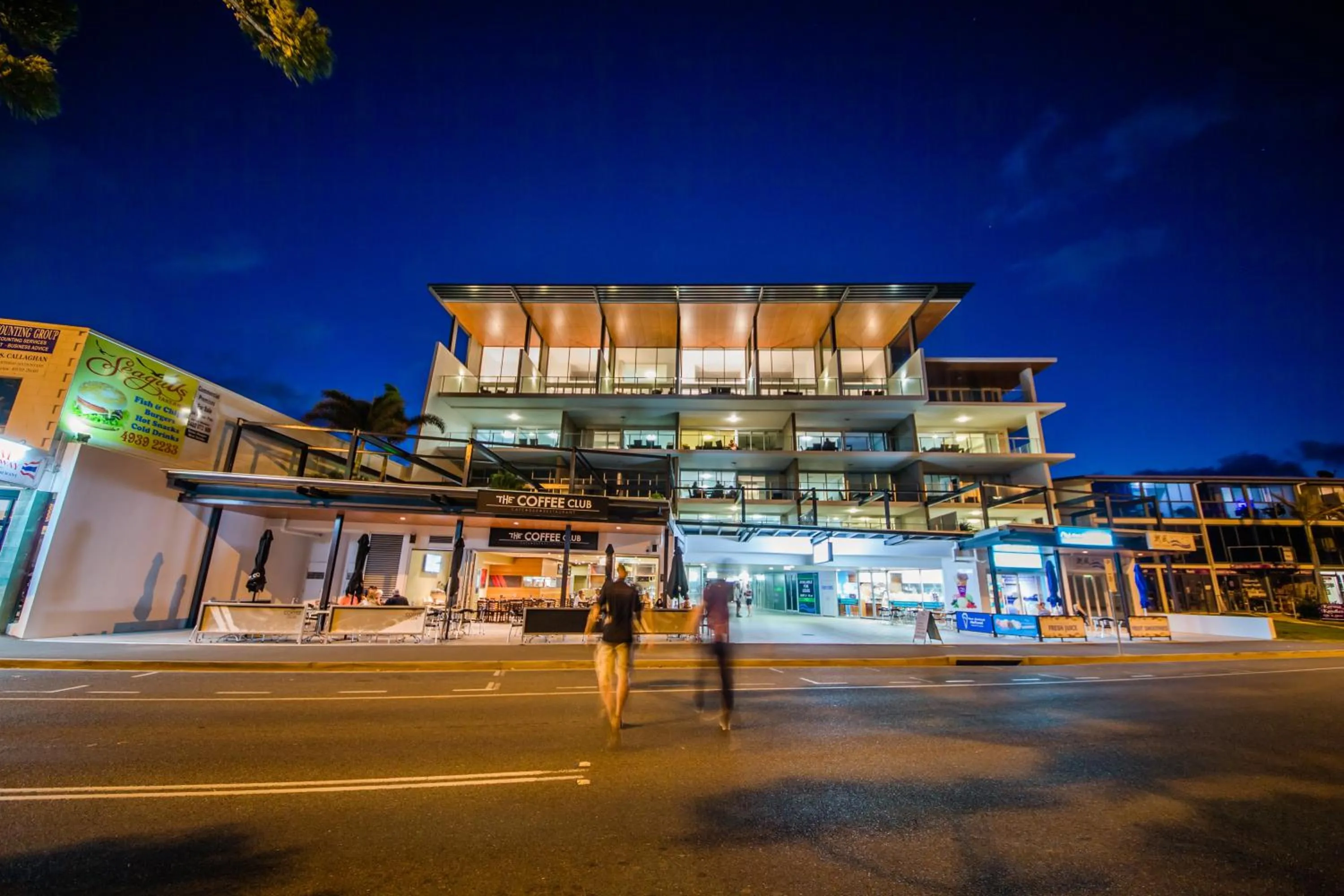 Facade/entrance in Echelon Apartments Yeppoon