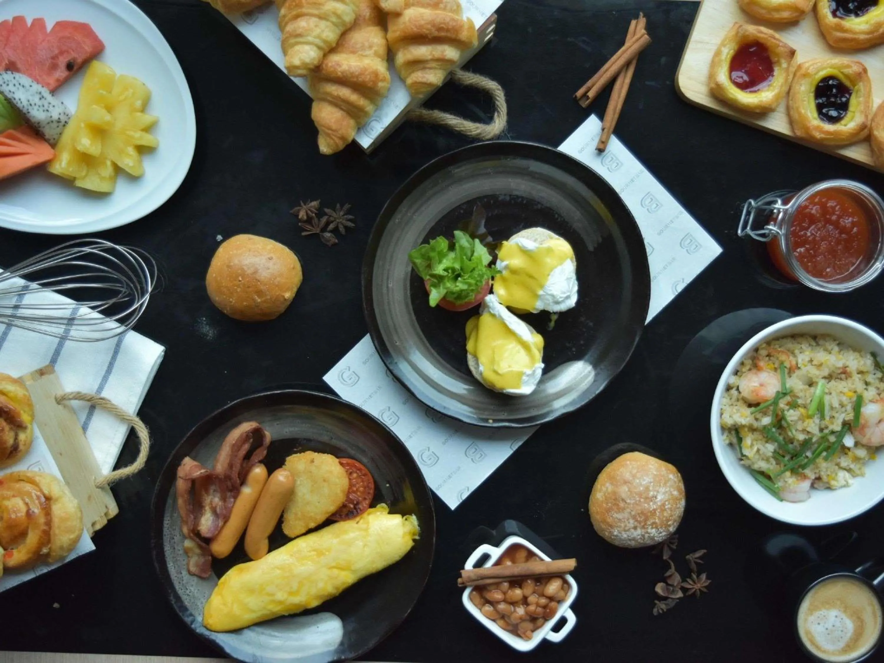 Breakfast in Novotel Bangkok on Siam Square