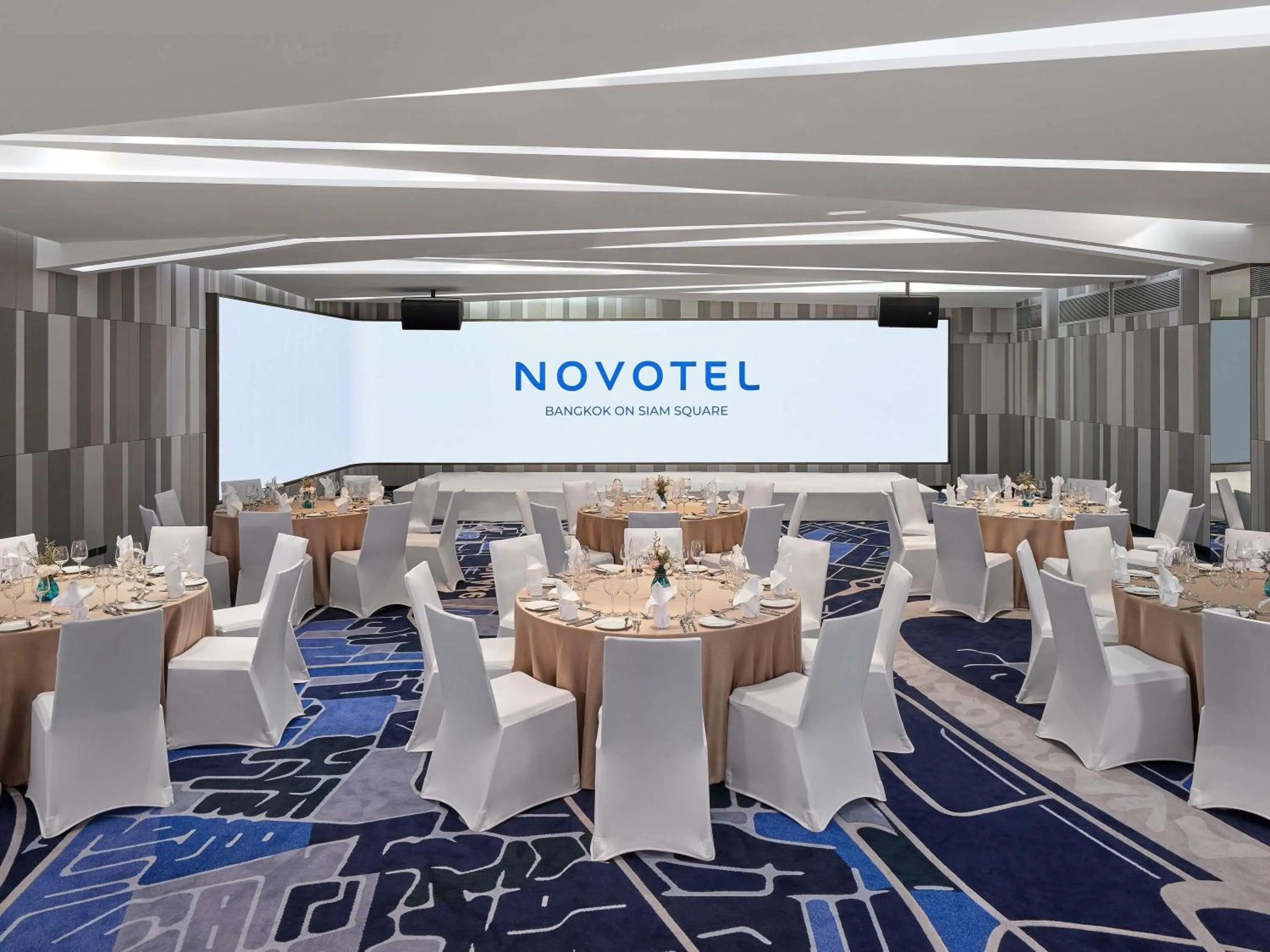 Meeting/conference room in Novotel Bangkok on Siam Square