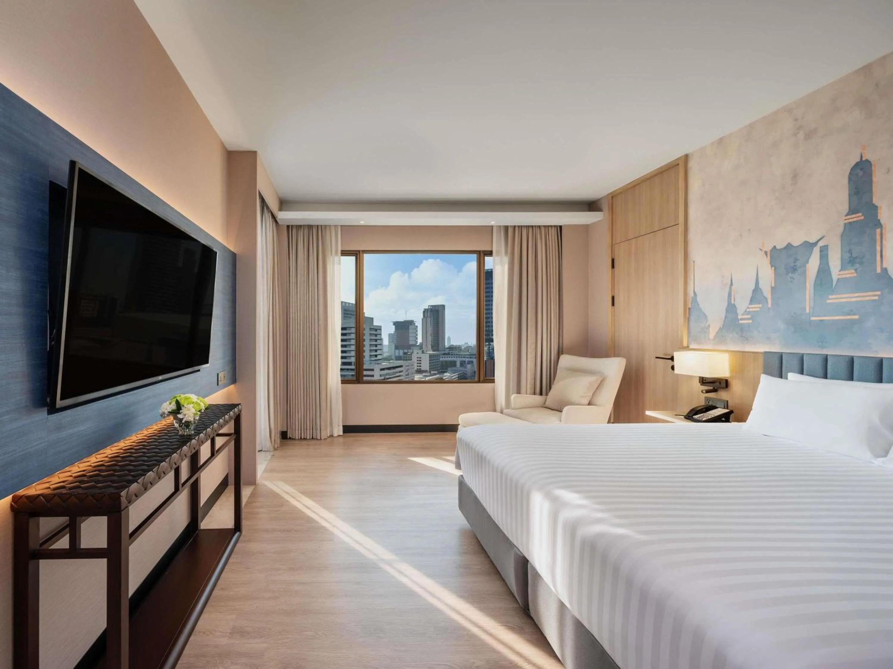 Bedroom, Bed in Novotel Bangkok on Siam Square