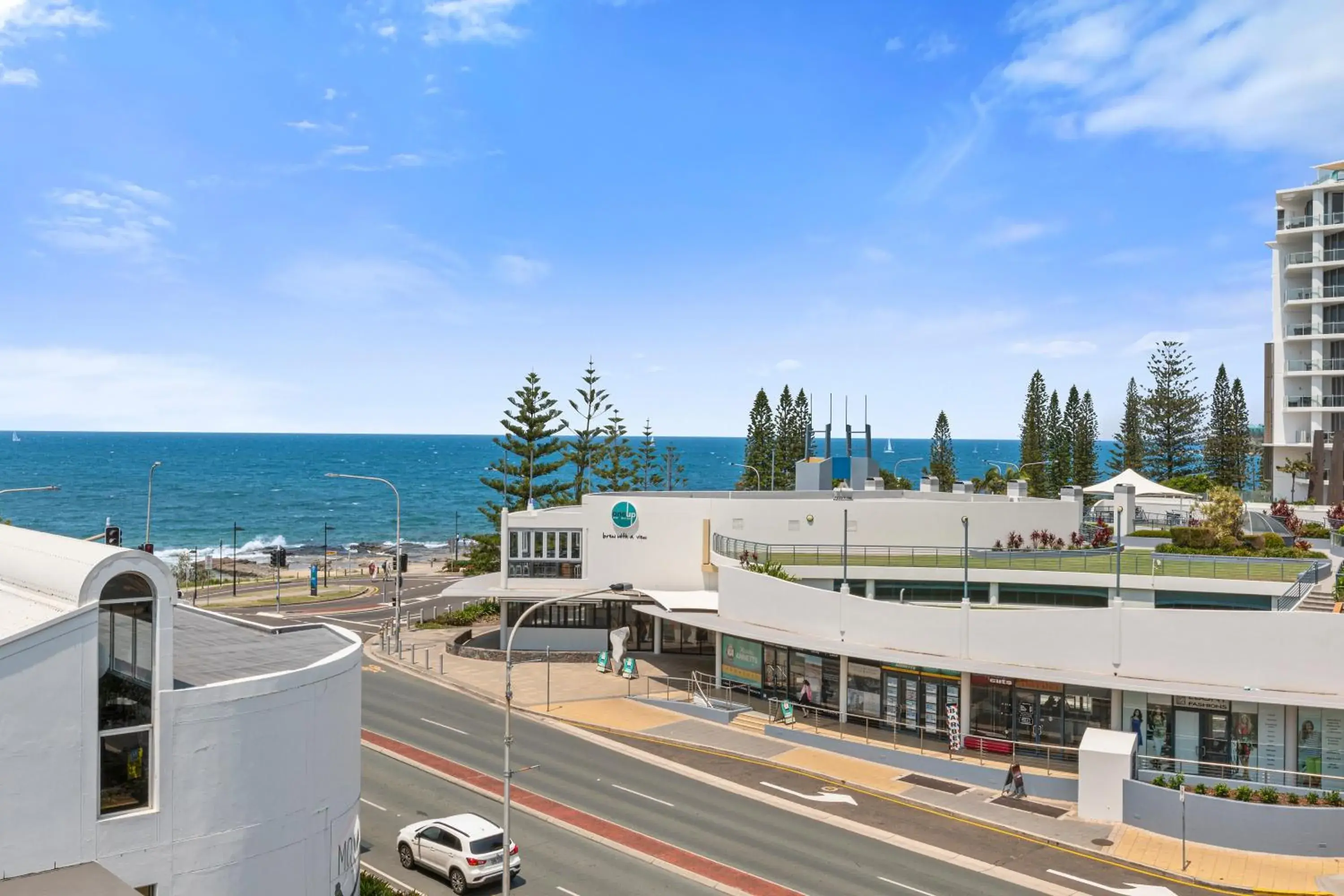 Two-Bedroom Apartment with Ocean View in Raffles Mooloolaba Two-Bedroom Apartment with Ocean View in Raffles Mooloolaba