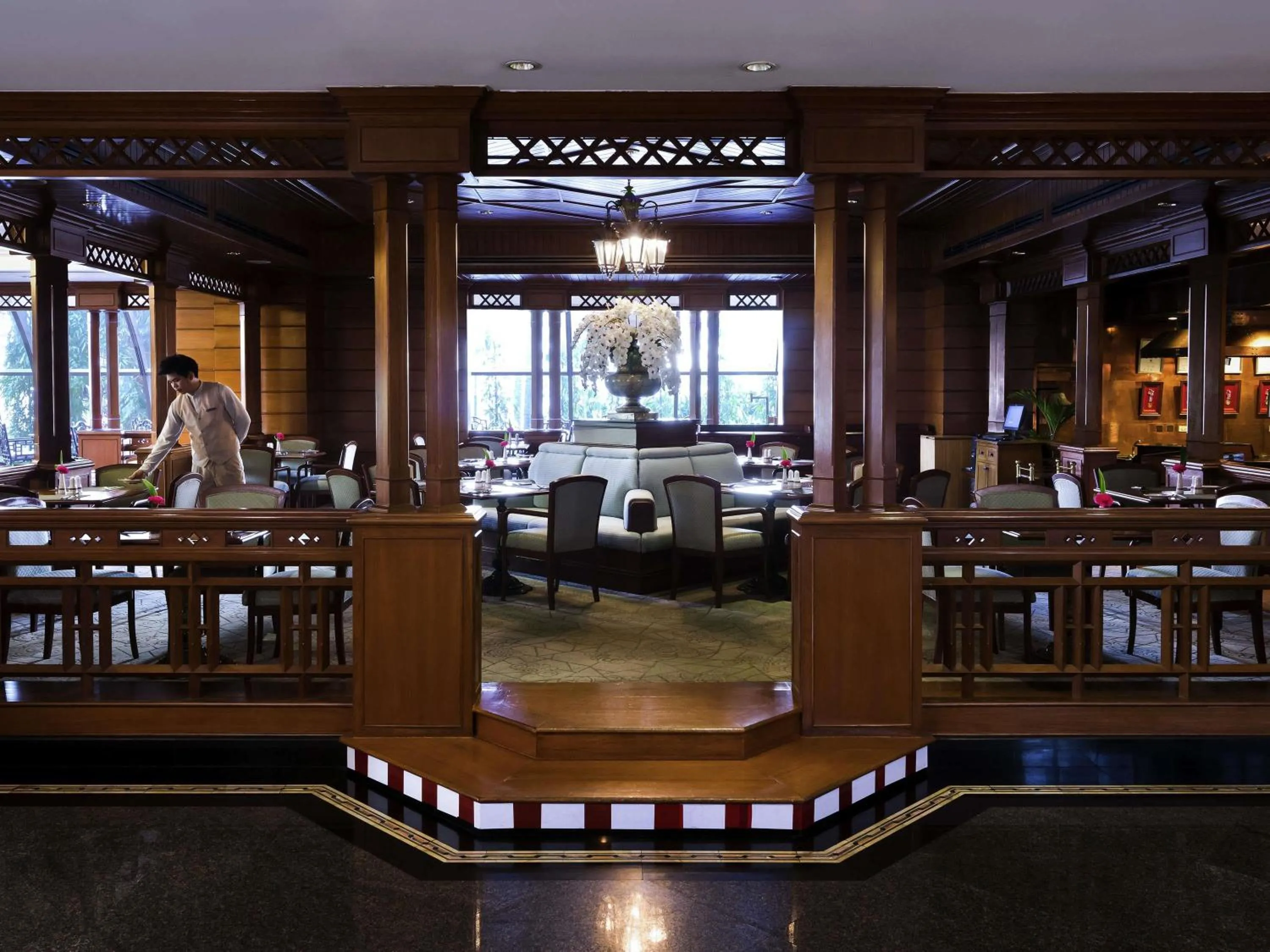 Restaurant/places to eat in Pullman Khon Kaen Raja Orchid