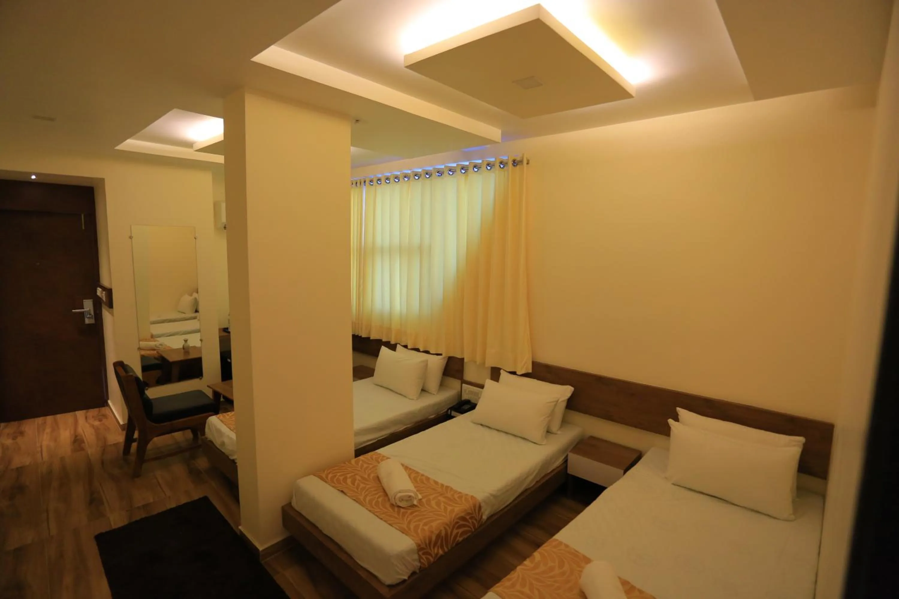 Photo of the whole room in The Grand Raveta