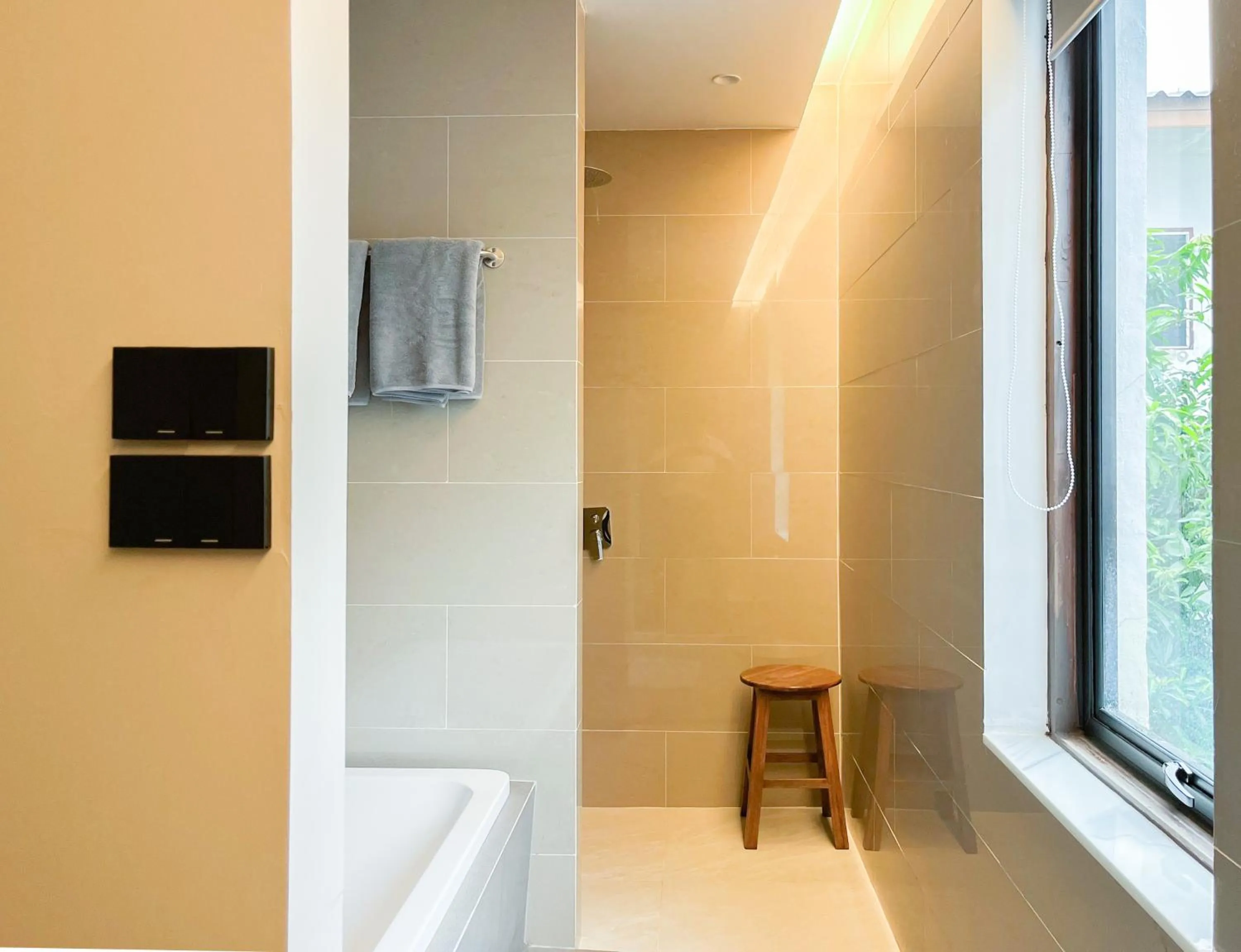 Shower in Hotel Noir