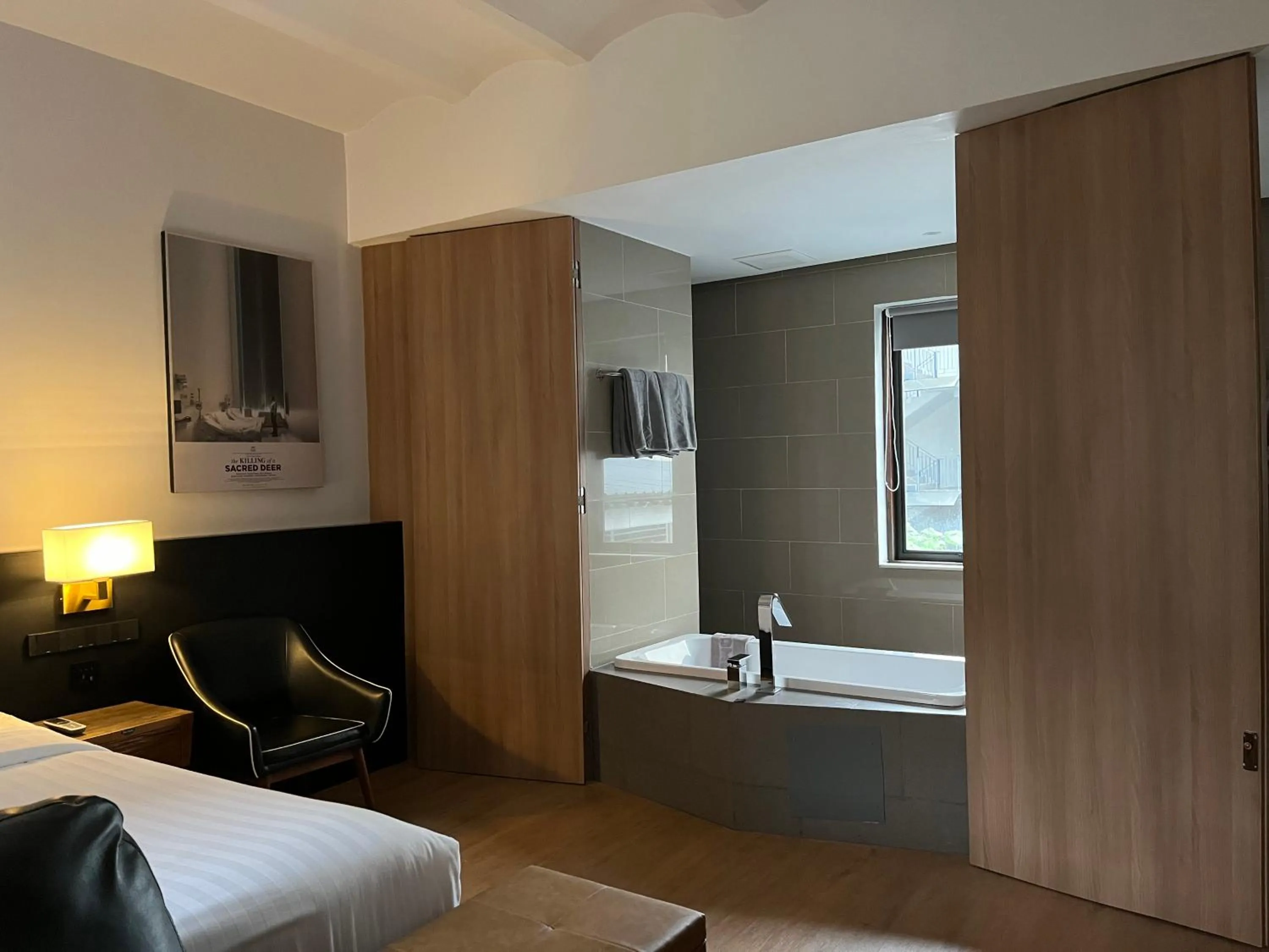 Bathroom, Bed in Hotel Noir