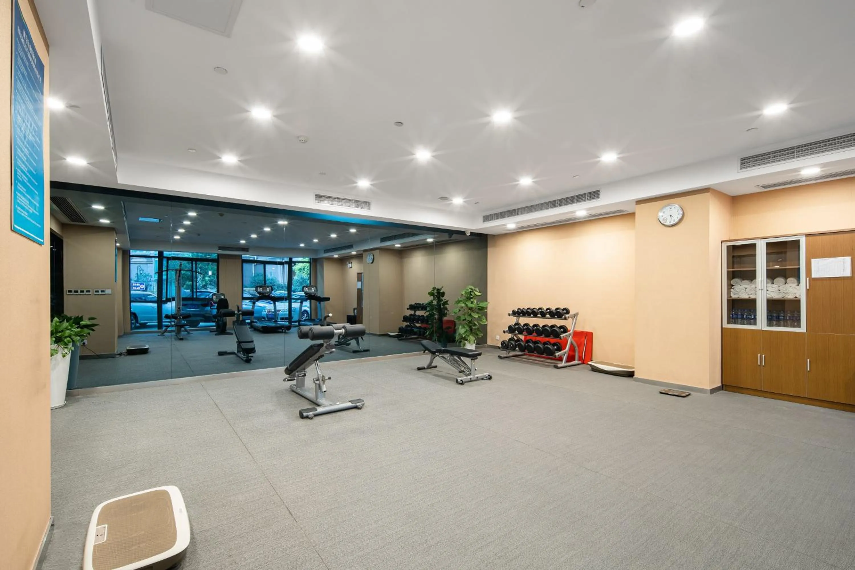 Fitness centre/facilities in Holiday Inn Express Suzhou Changjiang by IHG