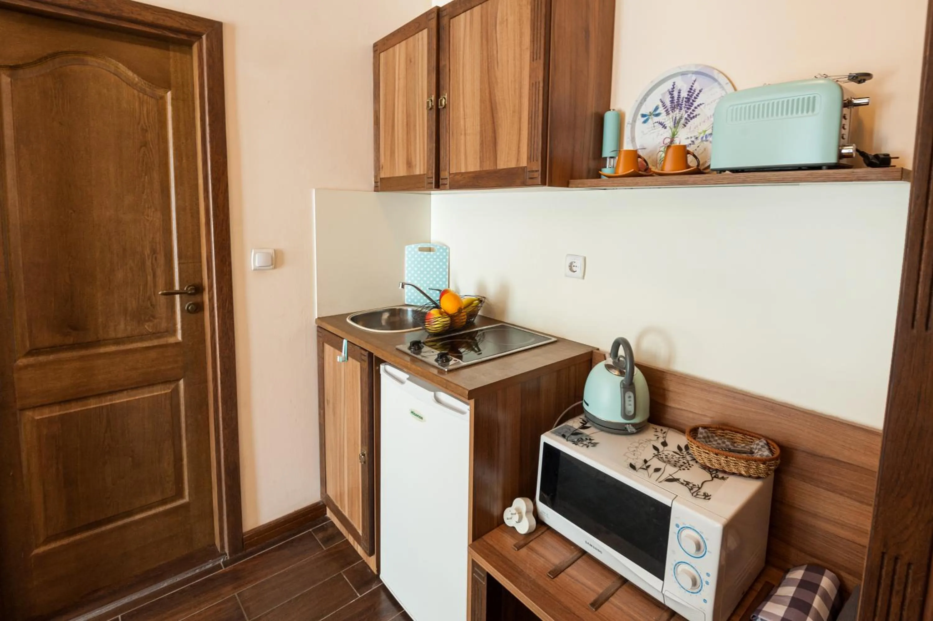 Coffee/tea facilities in Selena Hotel