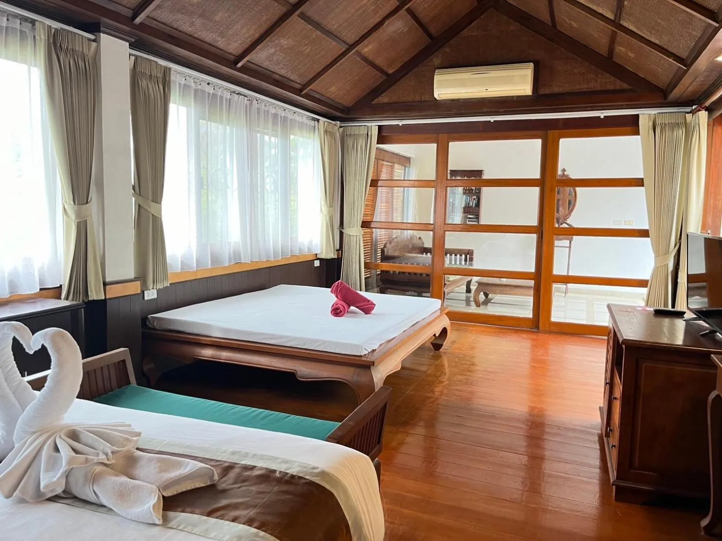 Bed in Coco Palm Beach Resort - SHA Extra Plus