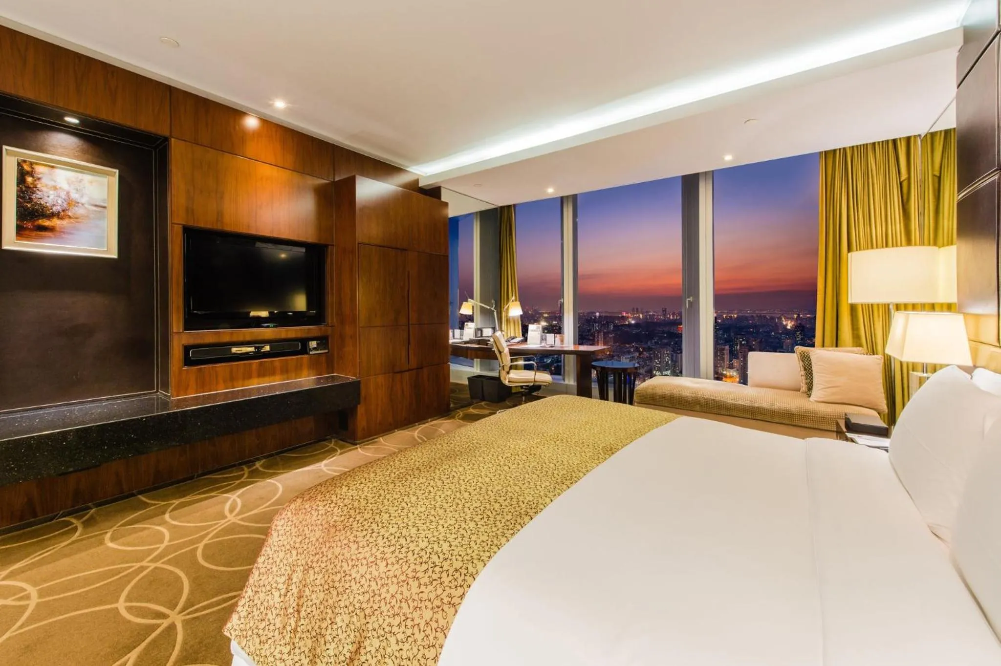 Photo of the whole room, Bed in InterContinental Nanjing by IHG