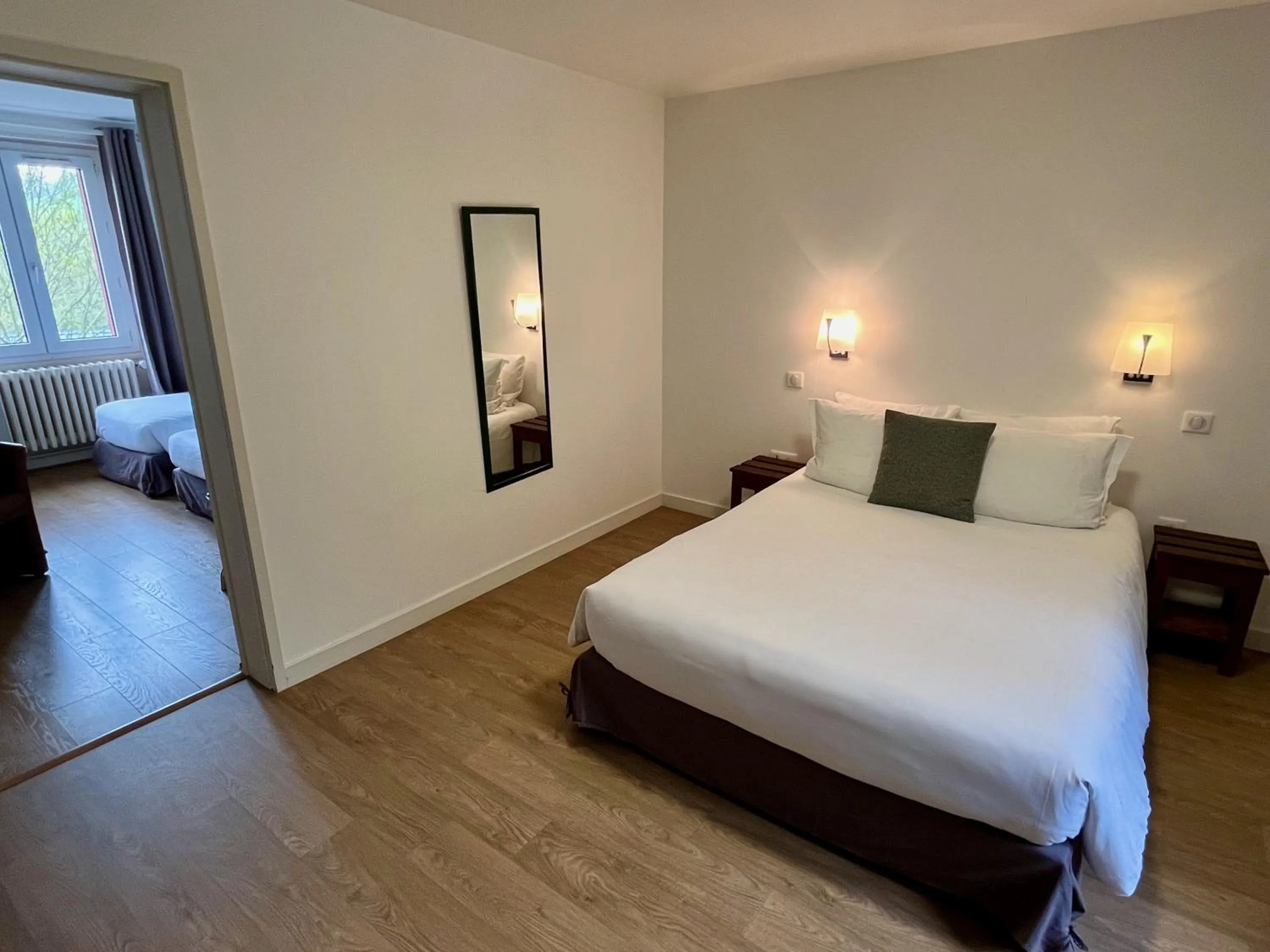 Bedroom, Bed in Hotel Restaurant Le Clos