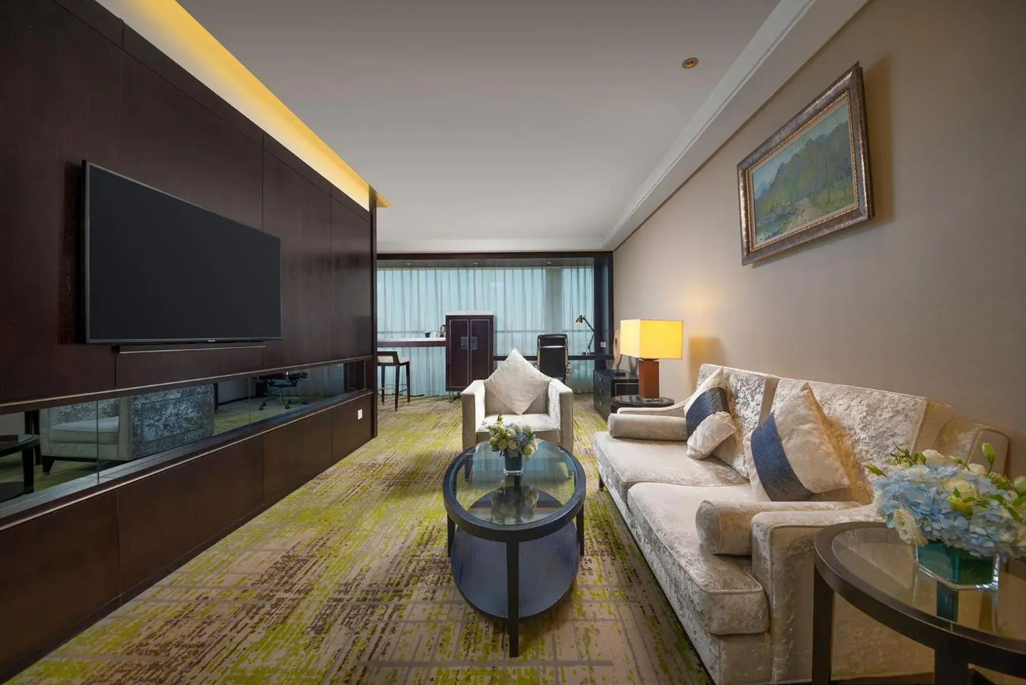 King Suite with Lounge Access - High Floor in Holiday Inn Beijing Focus Square, an IHG Hotel King Suite with Lounge Access - High Floor in Holiday Inn Beijing Focus Square, an IHG Hotel