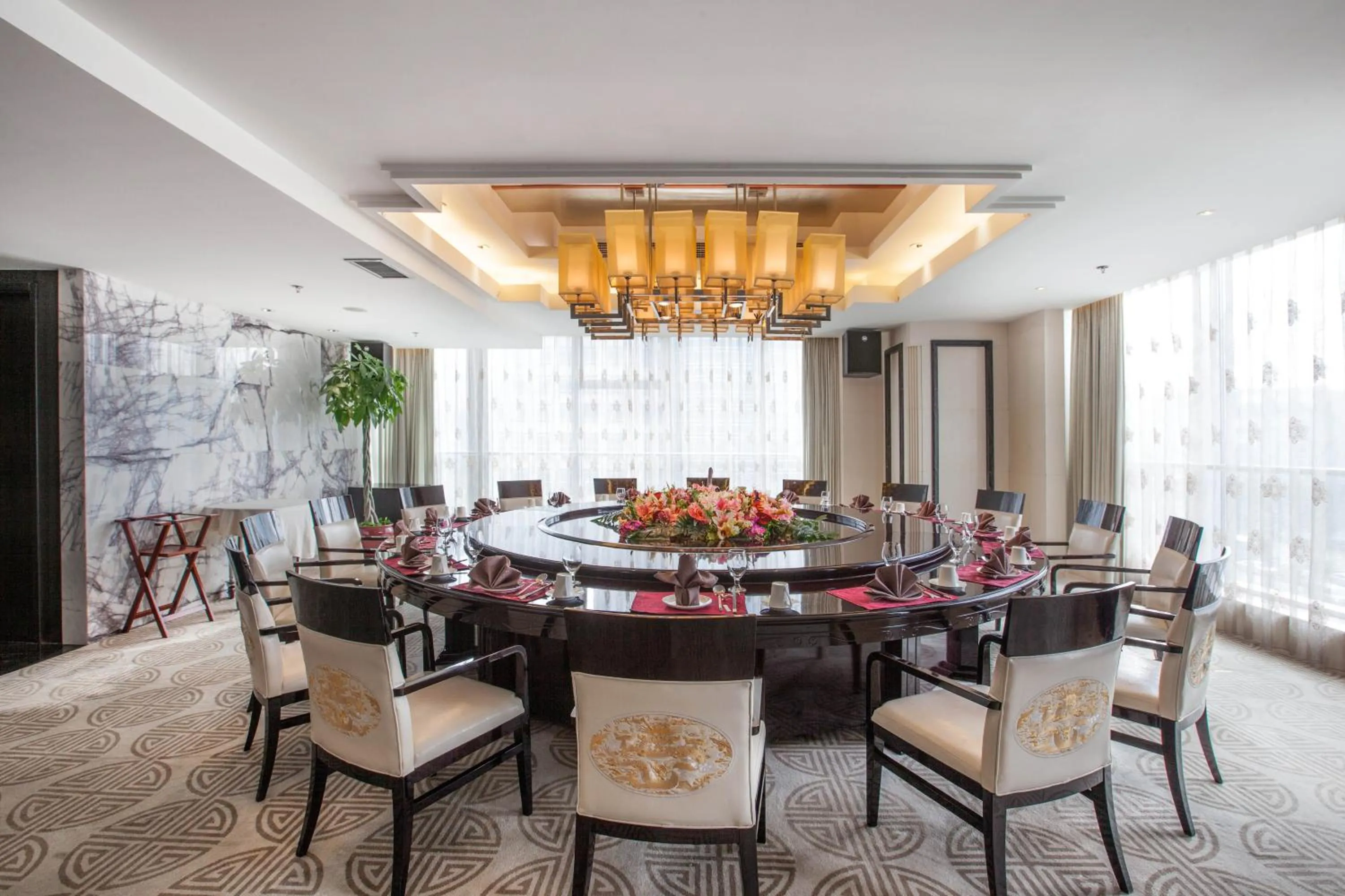 Holiday Inn Beijing Focus Square by IHG