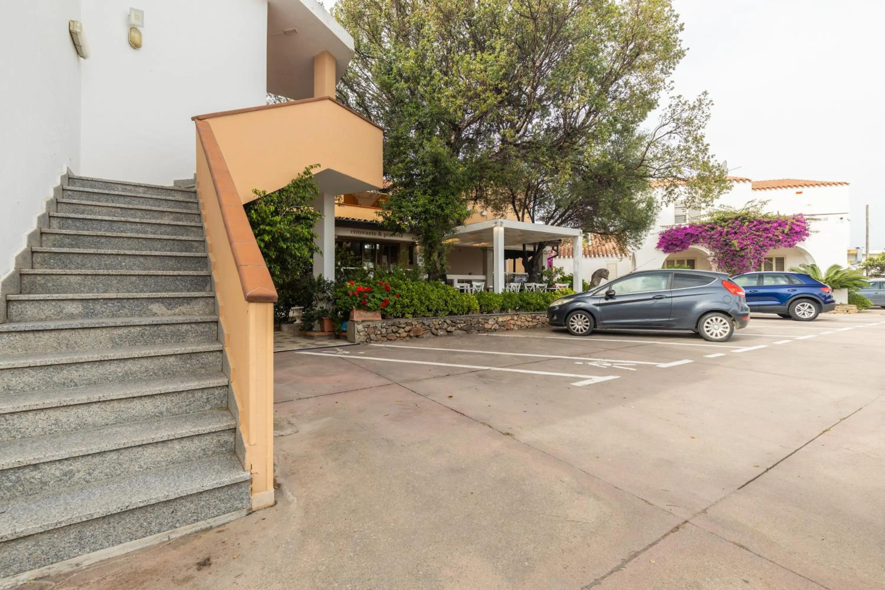 Parking in Hotel Donatella