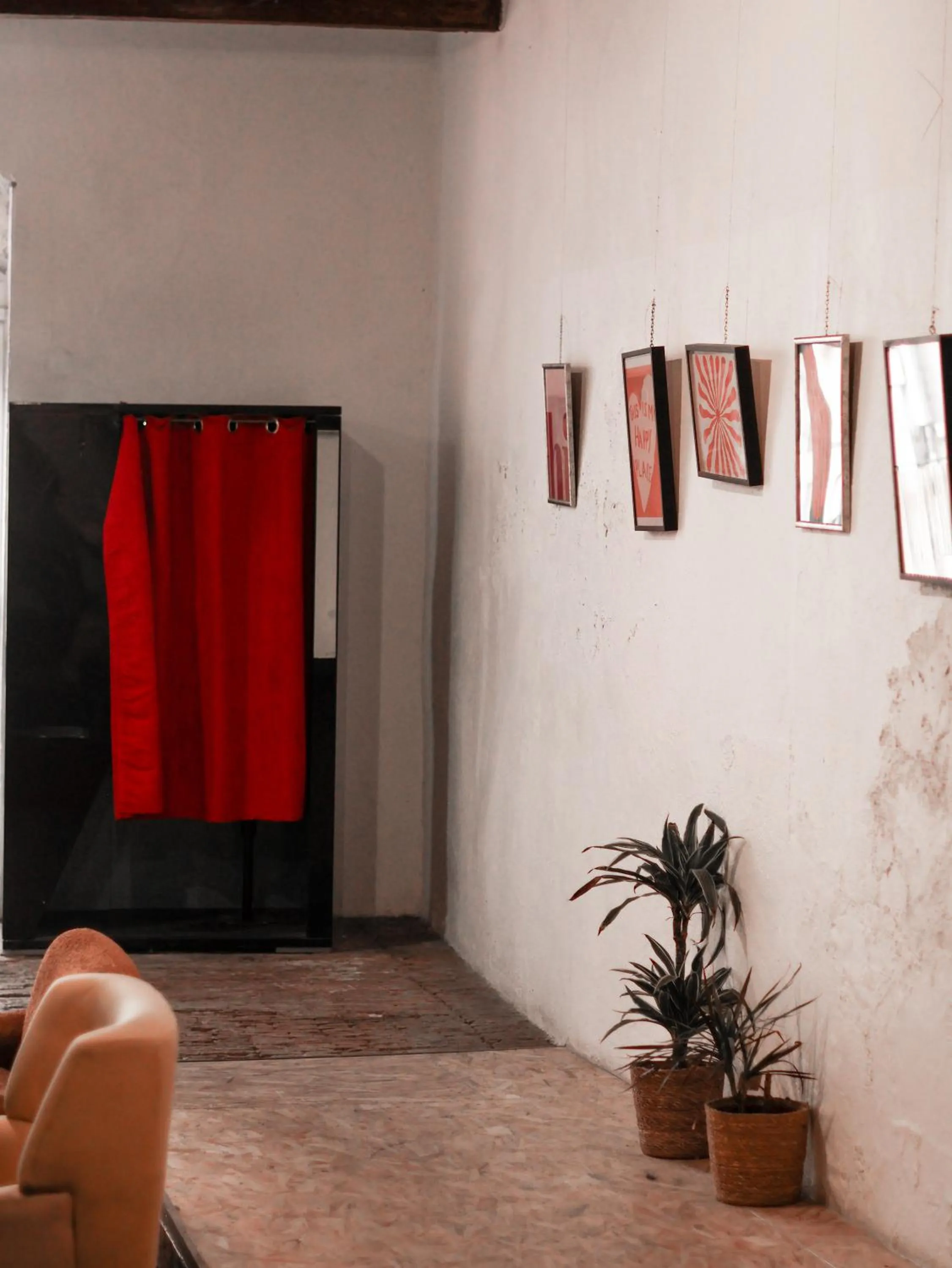 Decorative detail in Hostel Vertigo Vieux-Port