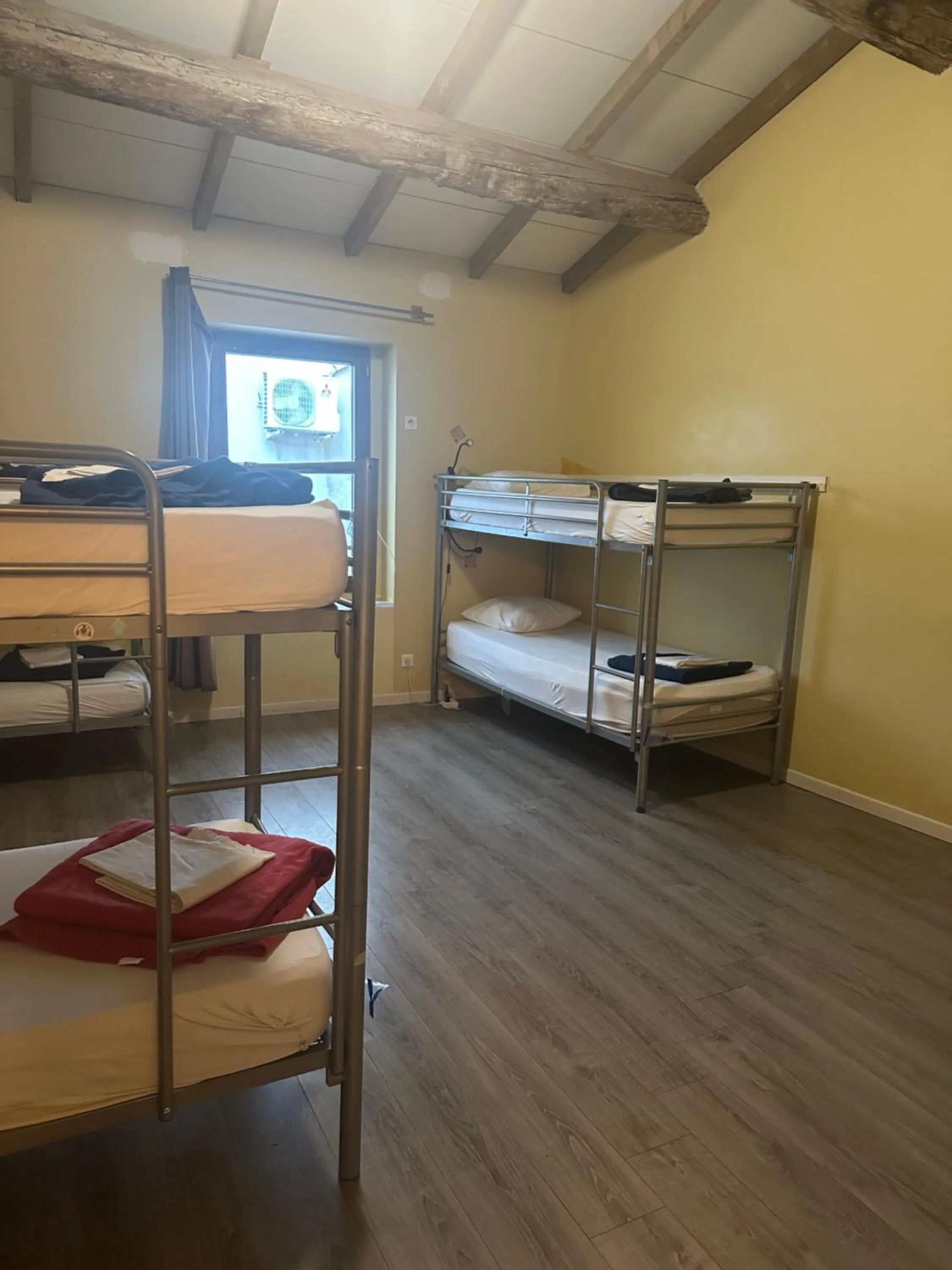 Photo of the whole room, Bed in Hostel Vertigo Vieux-Port