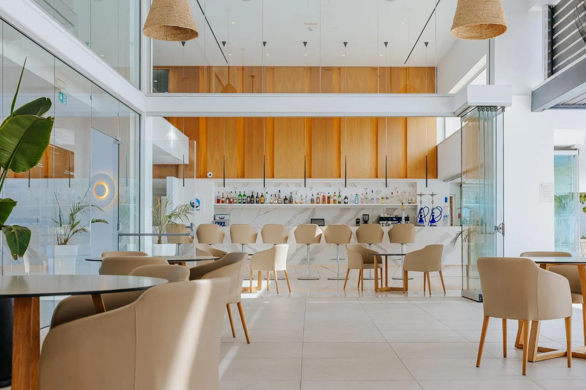 Lounge or bar in Seasons Hotel (Adults Only)