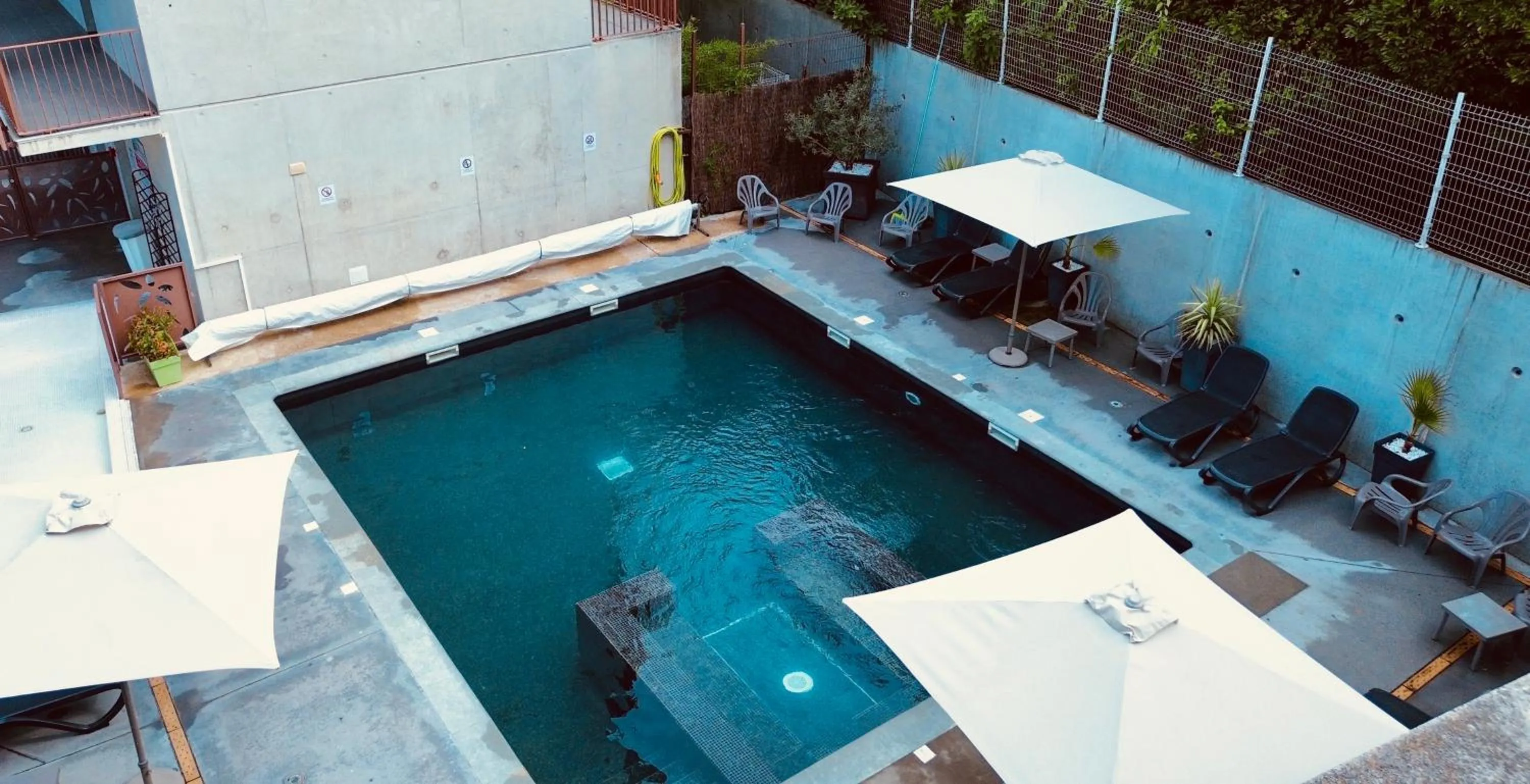 Swimming pool in Lagrange Aparthotel Montpellier Millénaire