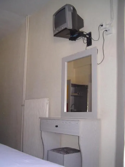 TV and multimedia in Hotel Dias Apartment