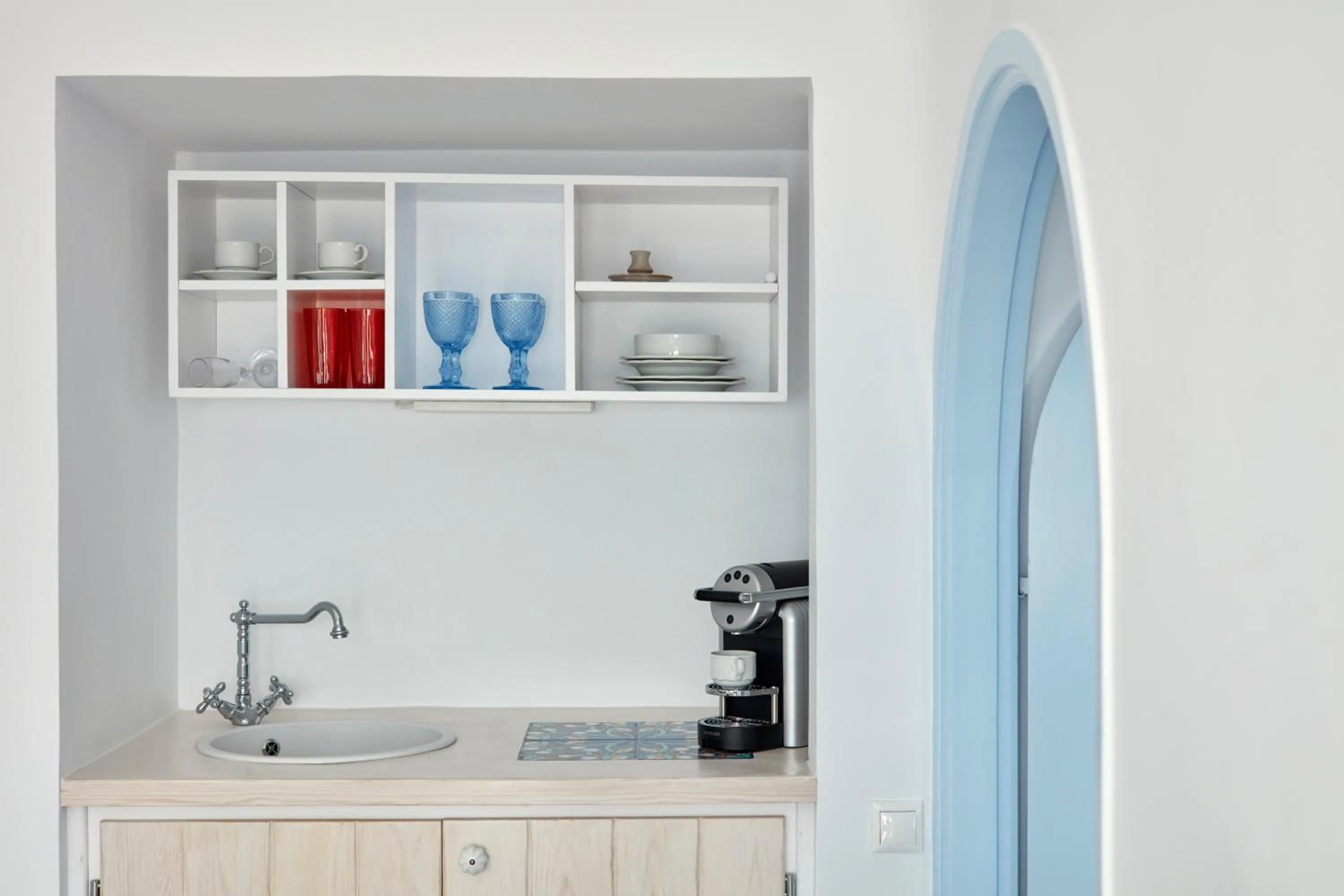 Kitchen or kitchenette in Astra Suites