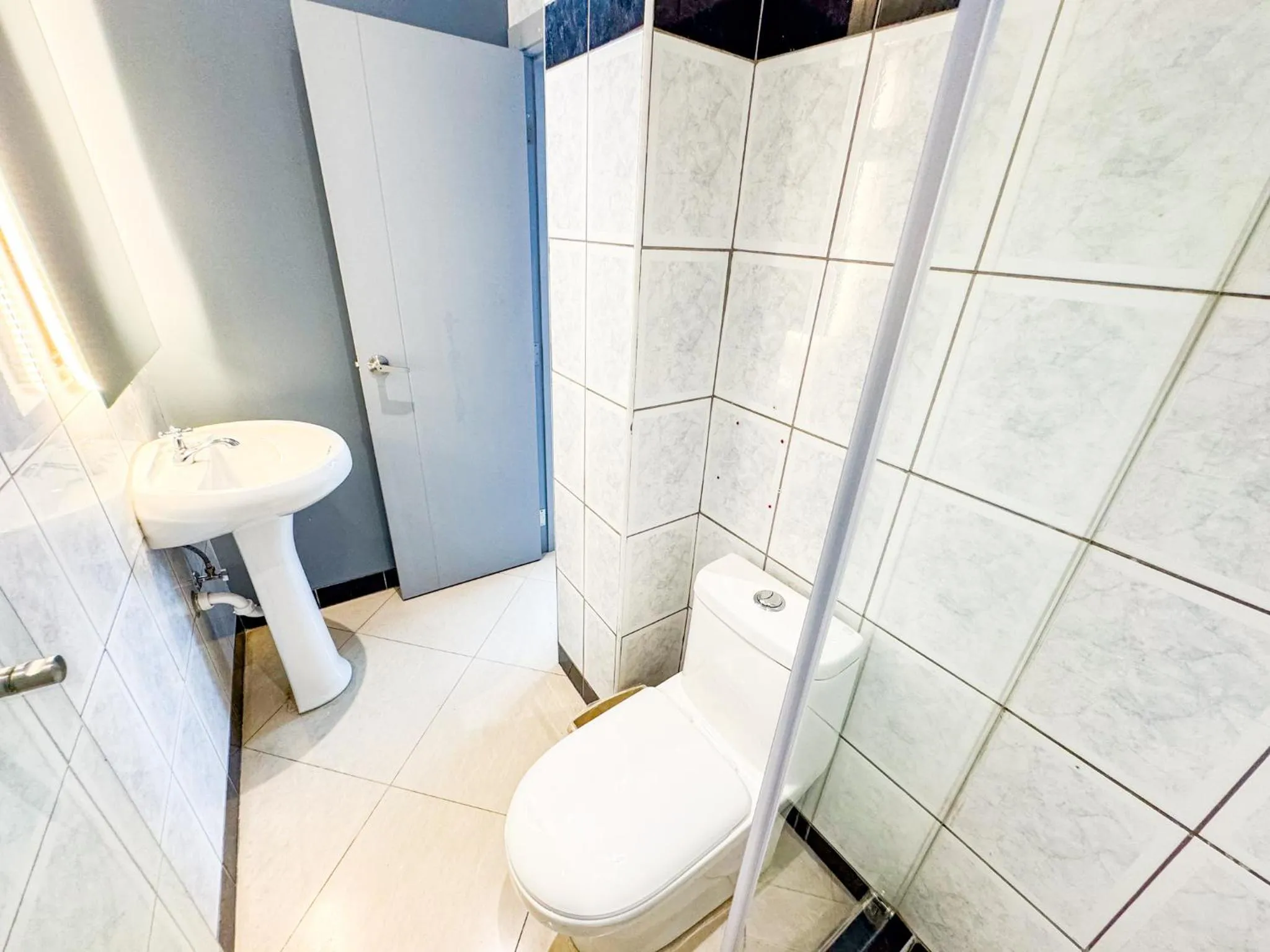 Bathroom in GH Sander Hotel