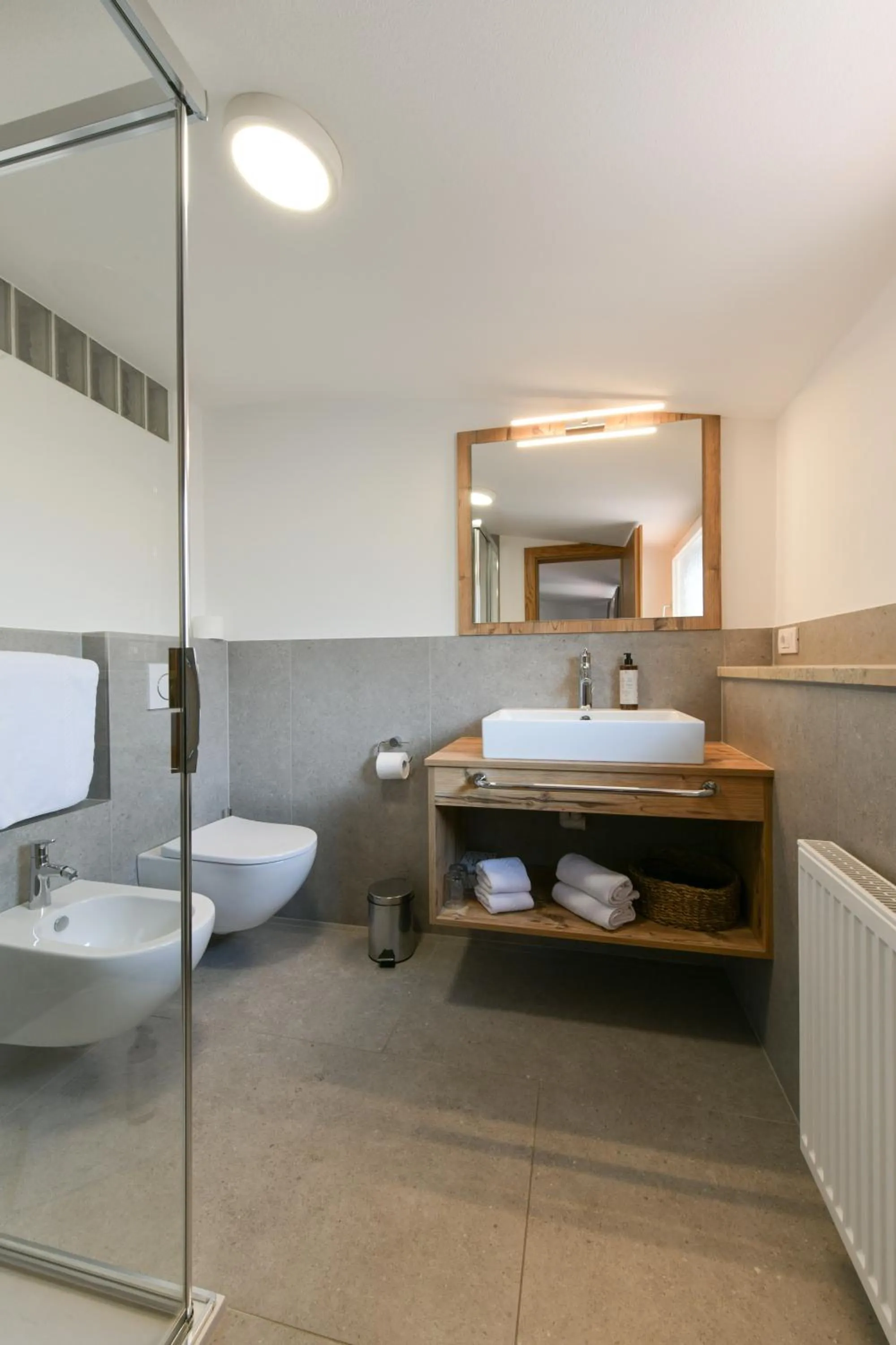 Bathroom in Charme Hotel Uridl