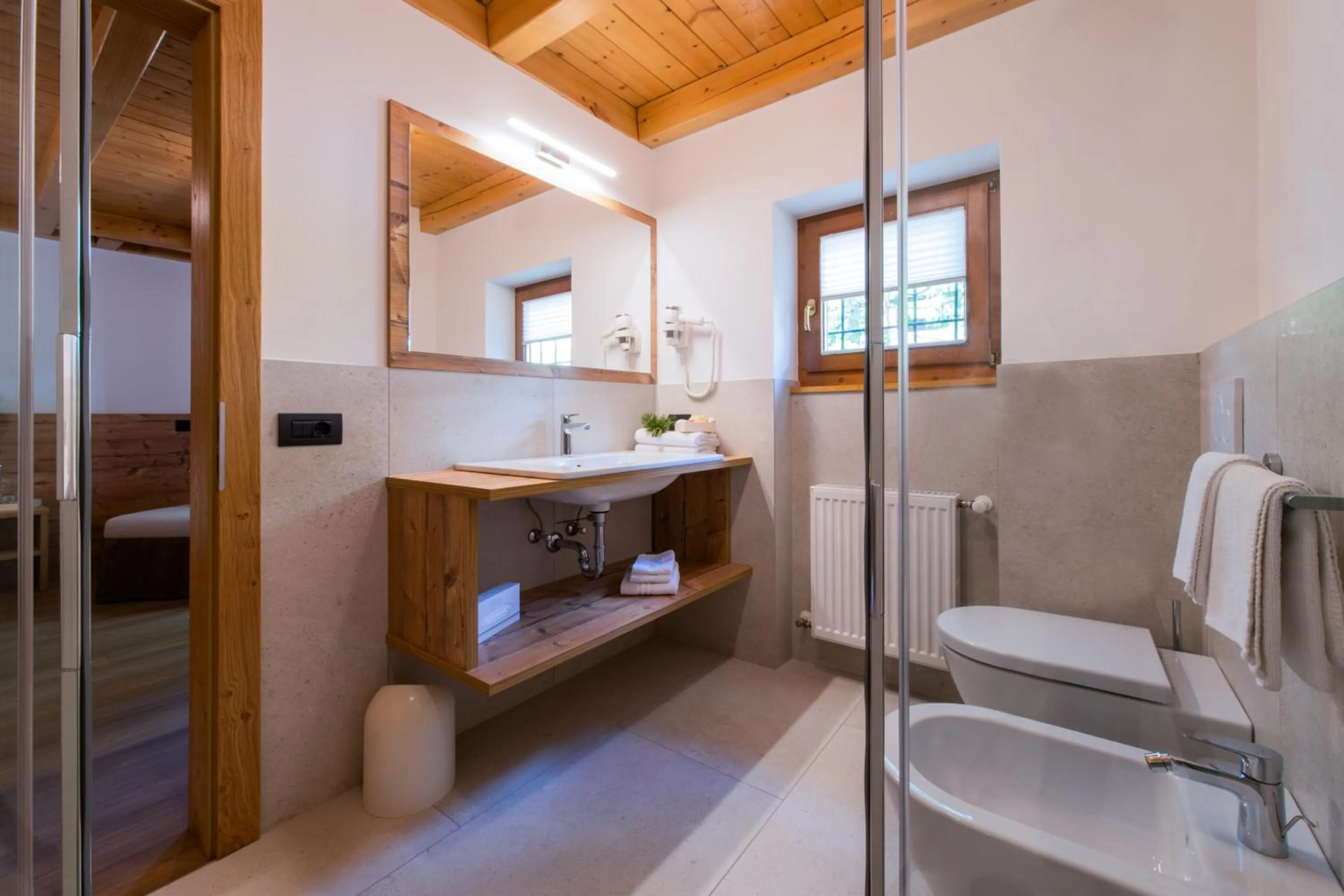 Bathroom in Charme Hotel Uridl