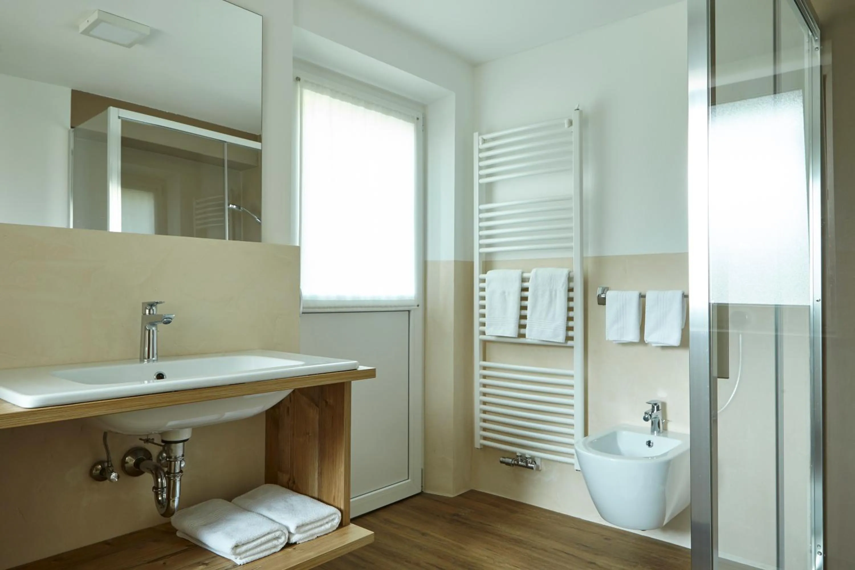 Bathroom in Charme Hotel Uridl