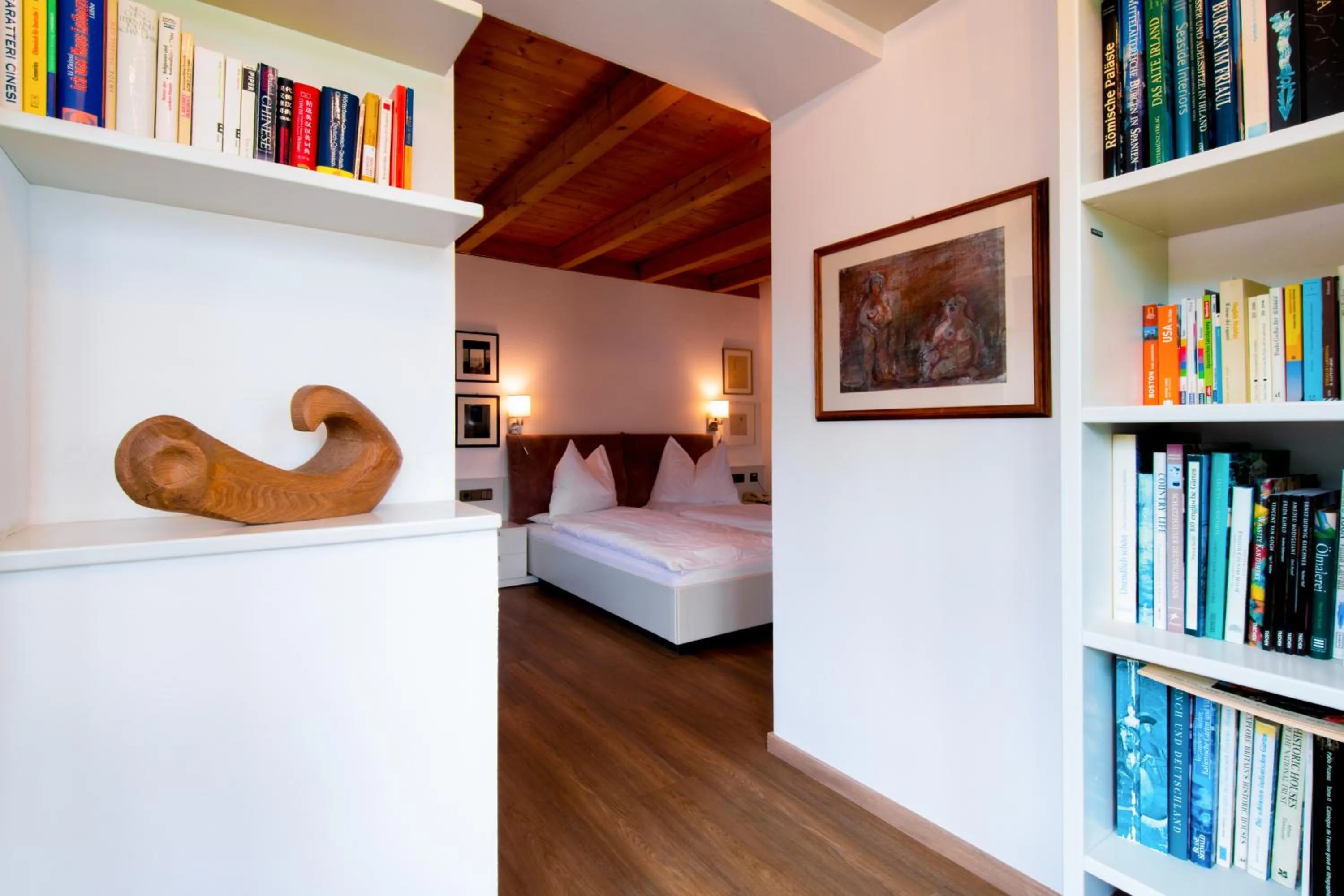 Living room, Bed in Charme Hotel Uridl