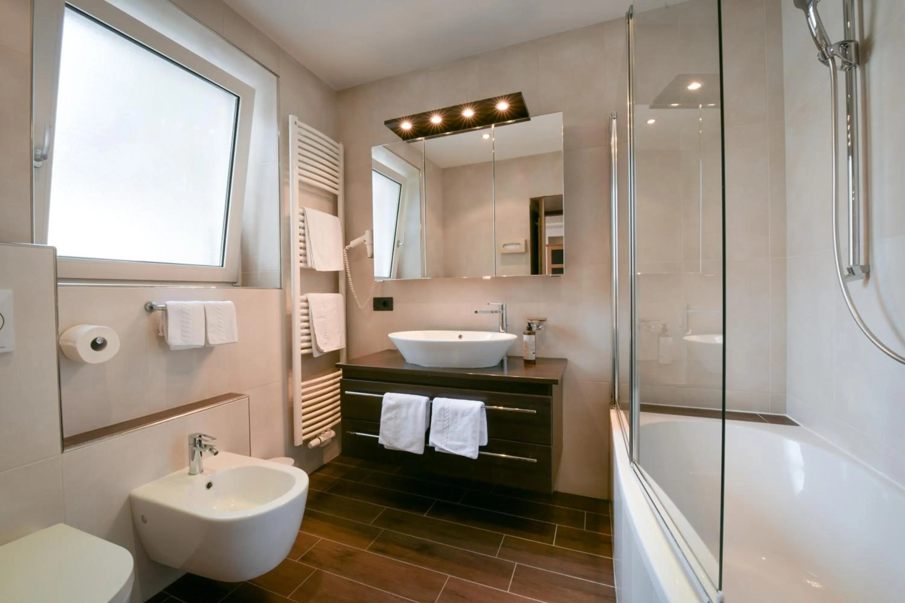 Bathroom in Charme Hotel Uridl