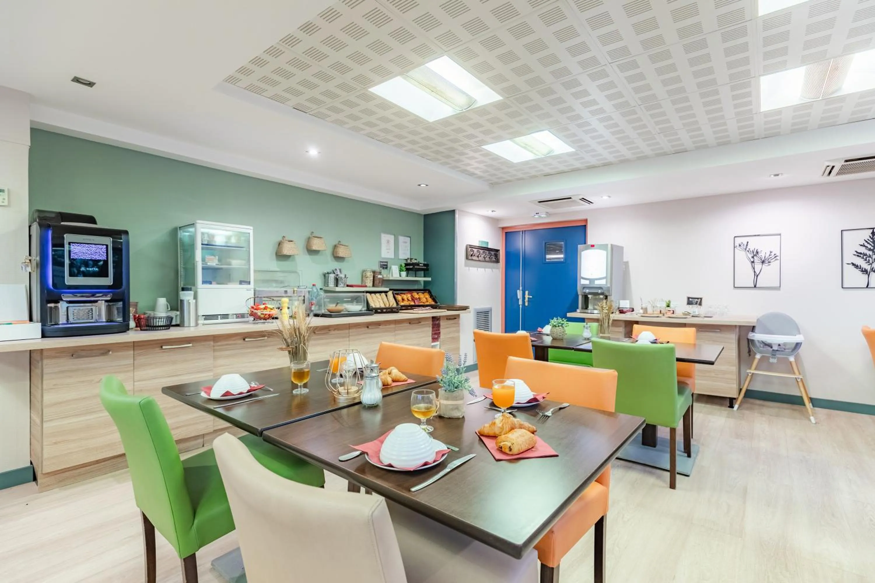 Breakfast in Appart'City Classic Montelimar