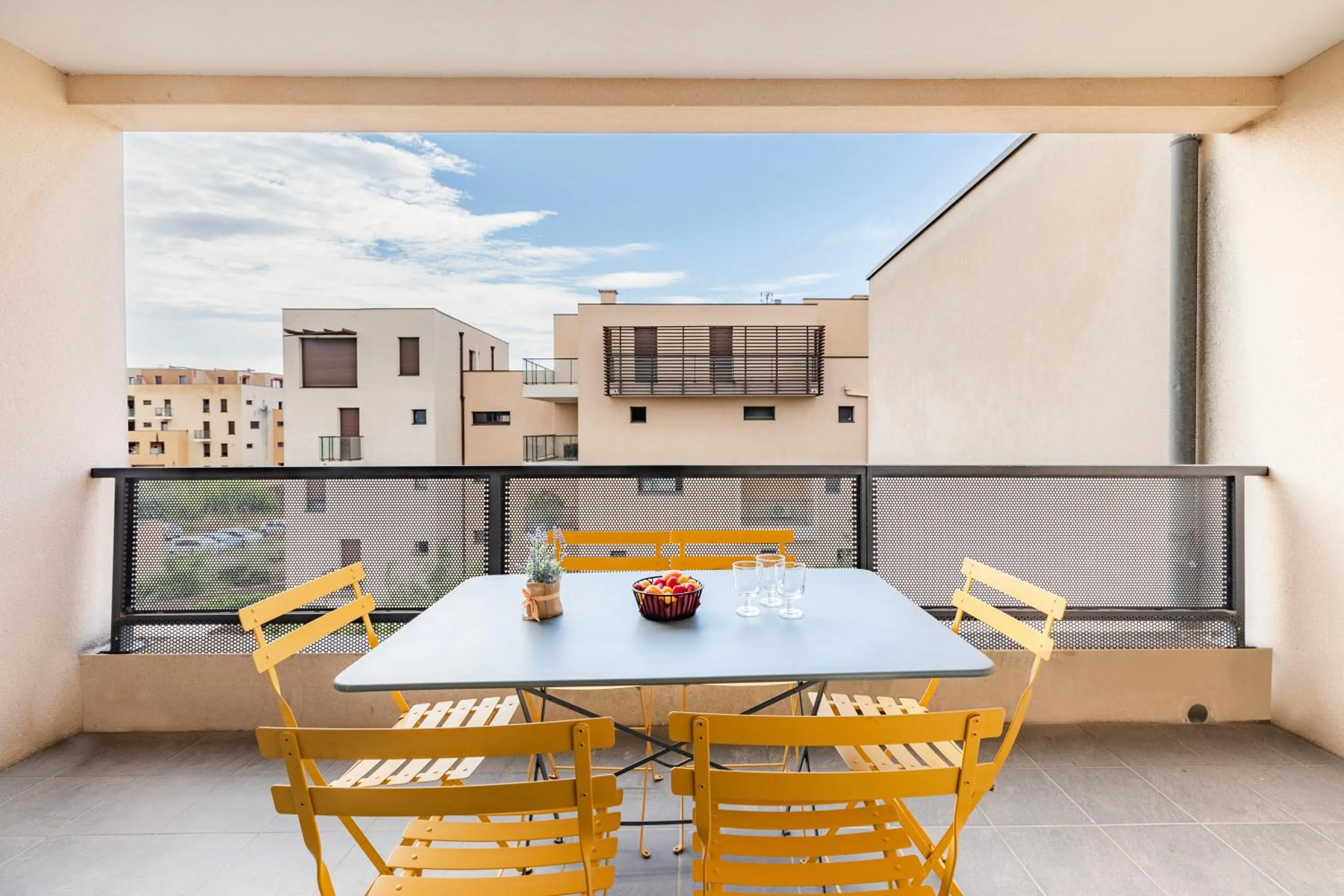 Patio in Appart'City Classic Montelimar