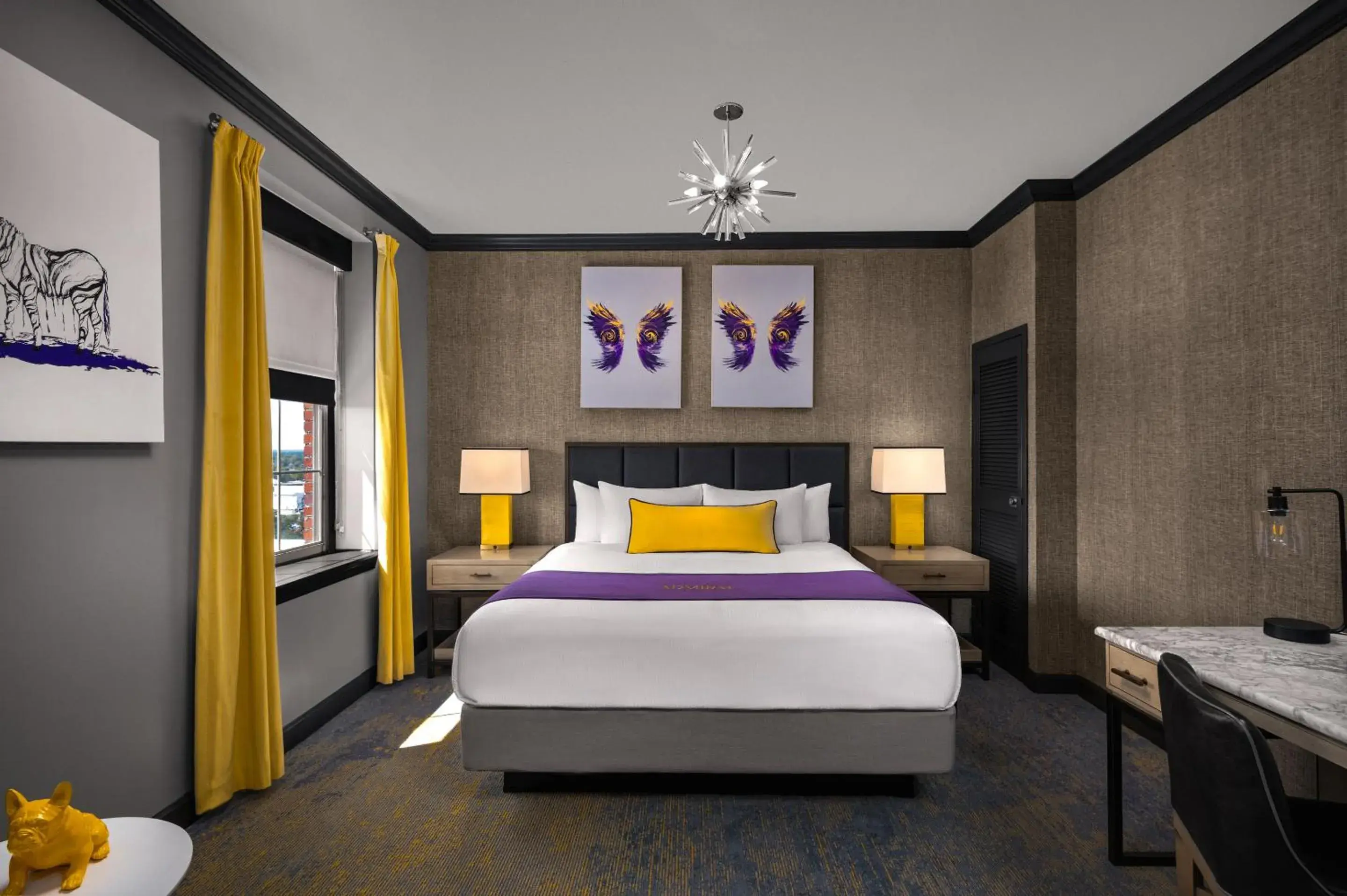 Premier King room Mobility Access, Bathtub w/ Grab Bars, Non-Smoking in The Admiral, Downtown Historic District Premier King room Mobility Access, Bathtub w/ Grab Bars, Non-Smoking in The Admiral, Downtown Historic District