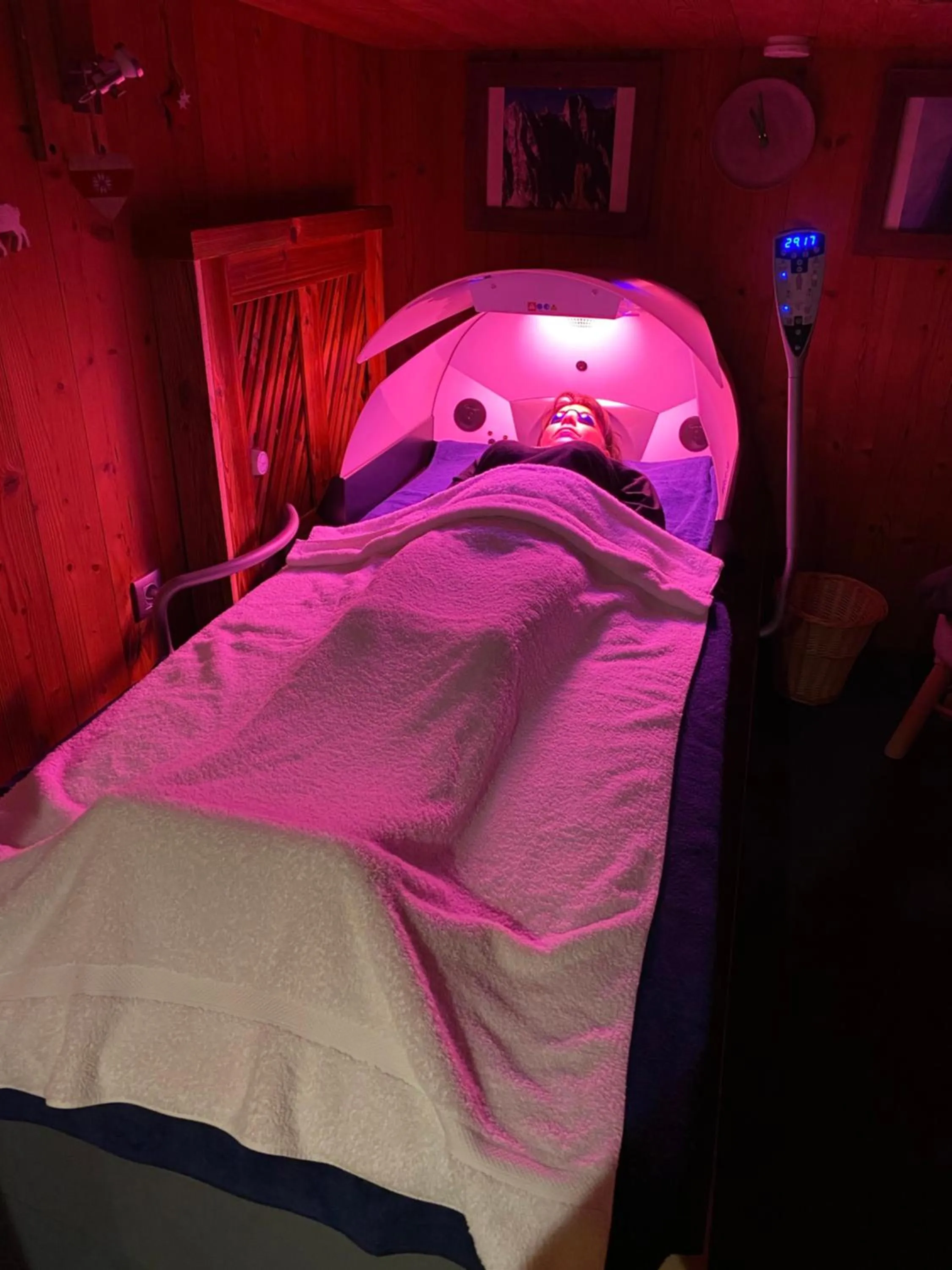 Massage, Bed in Chalet Hôtel du Mont-Charvin & Spa