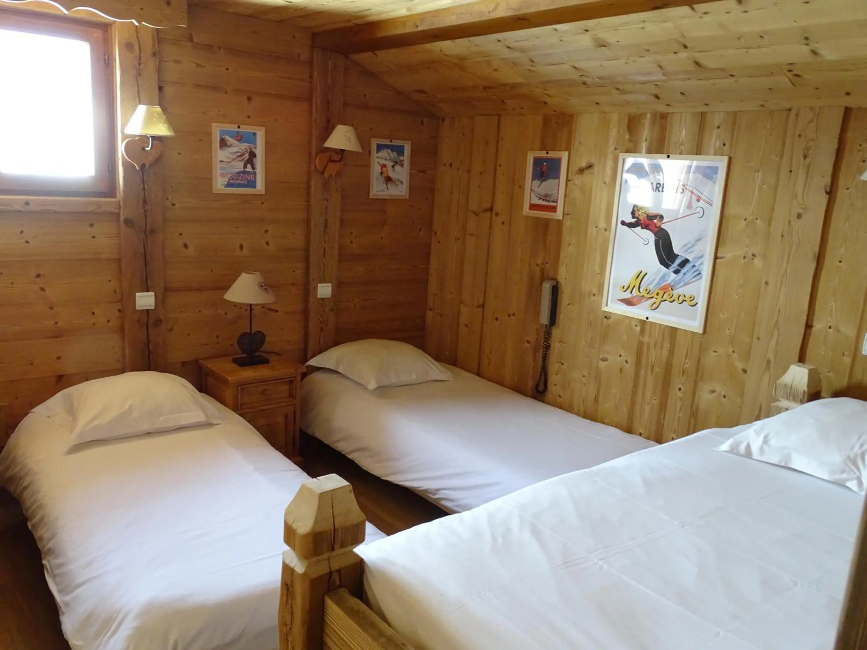 Bed in Chalet Hôtel du Mont-Charvin & Spa